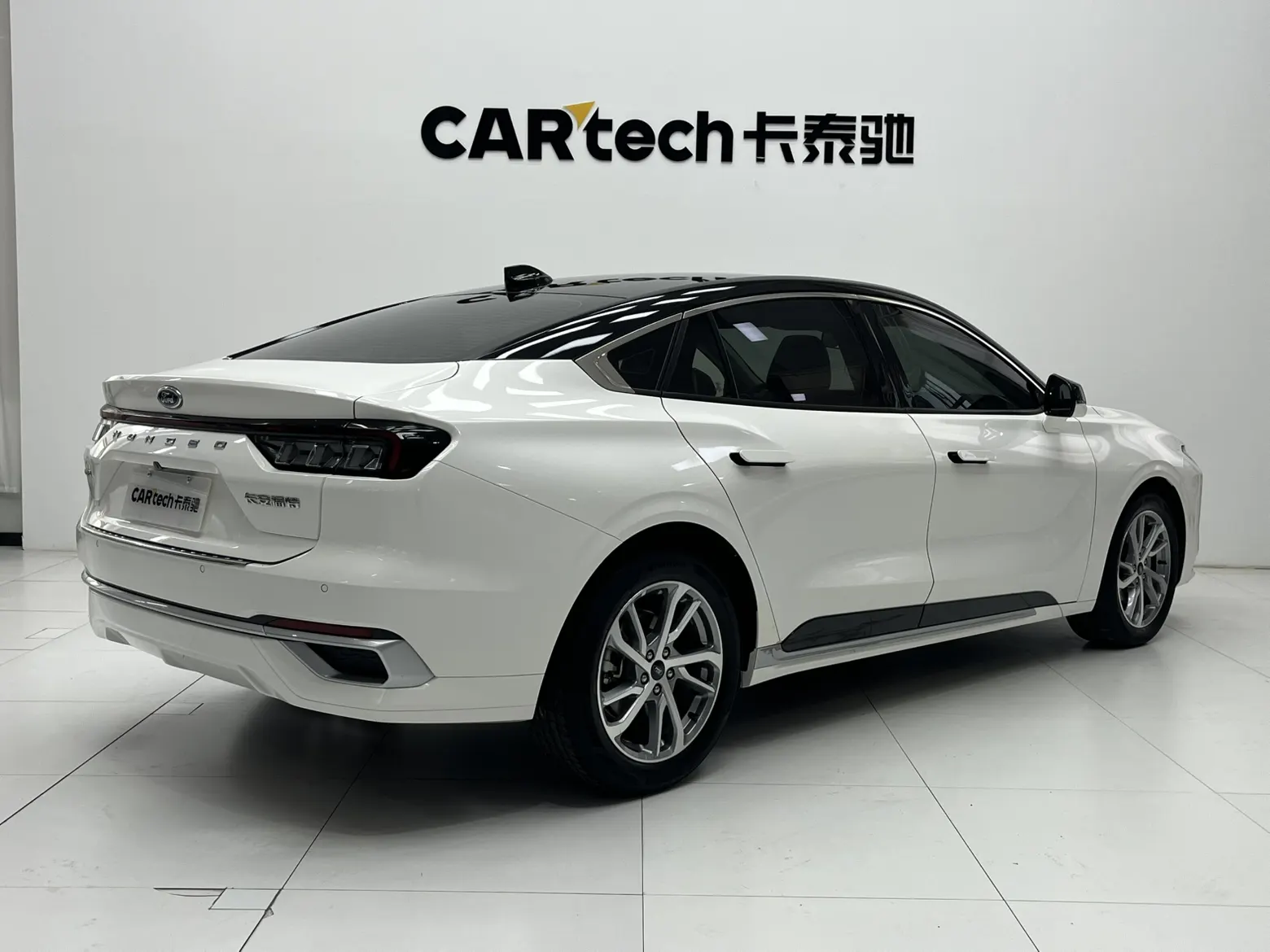 Ford Mondeo, 2023 4