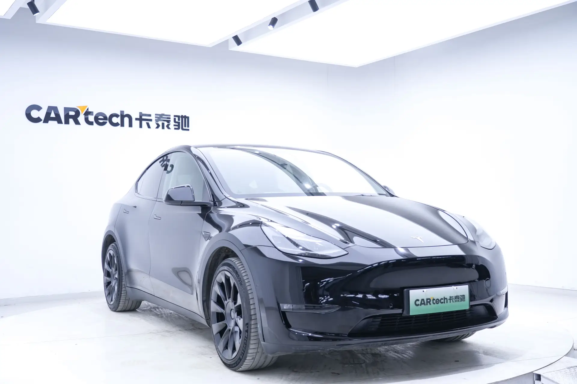 Tesla Model Y, 2022 2