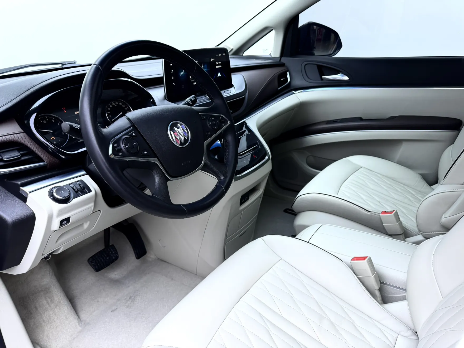 Buick GL8, 2022 12