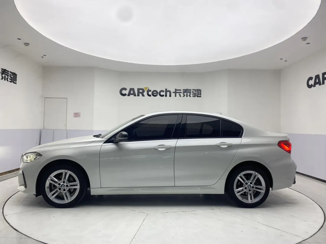BMW 120i, 2023 8