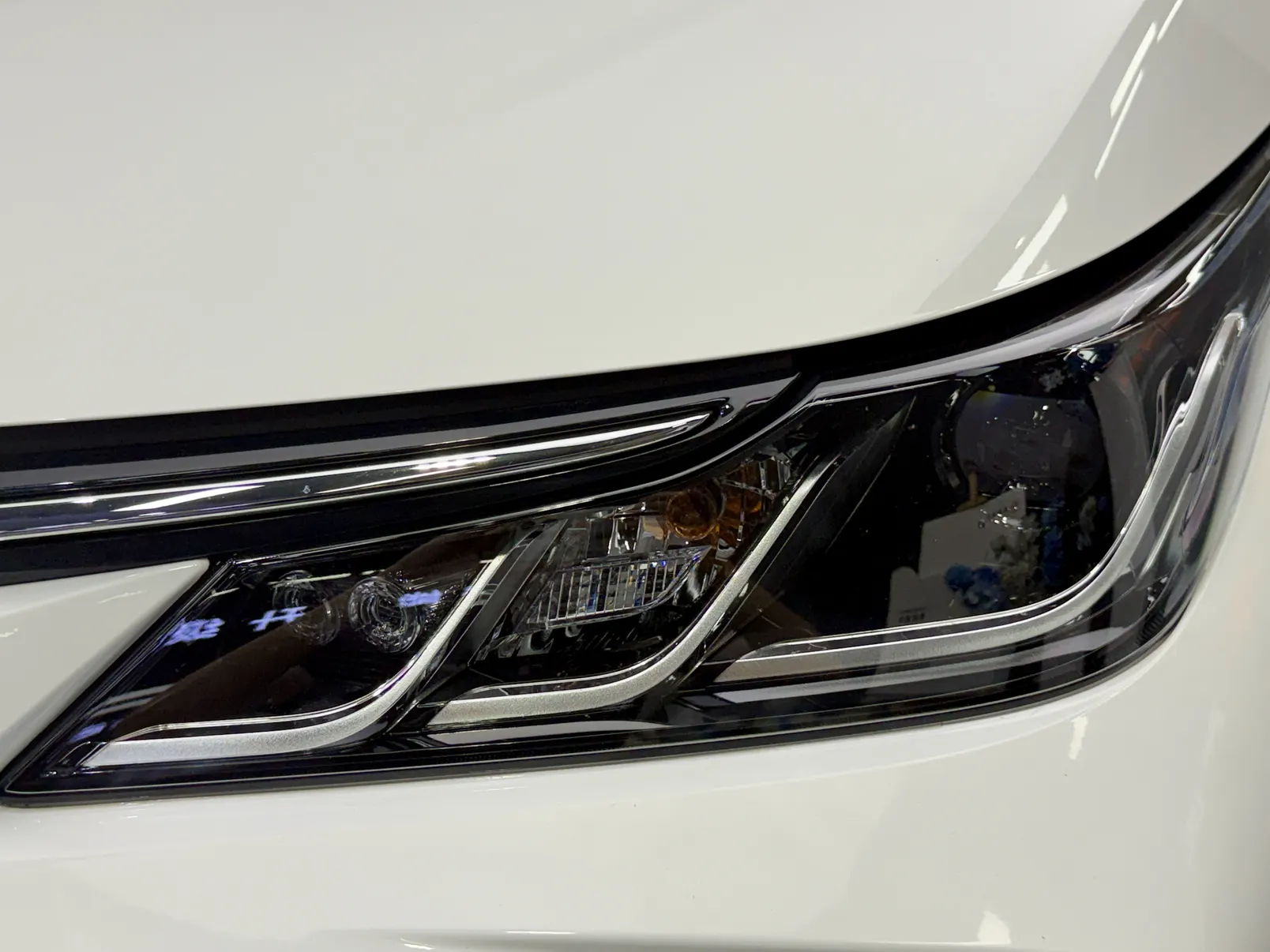 Toyota Corolla, 2025 все фото