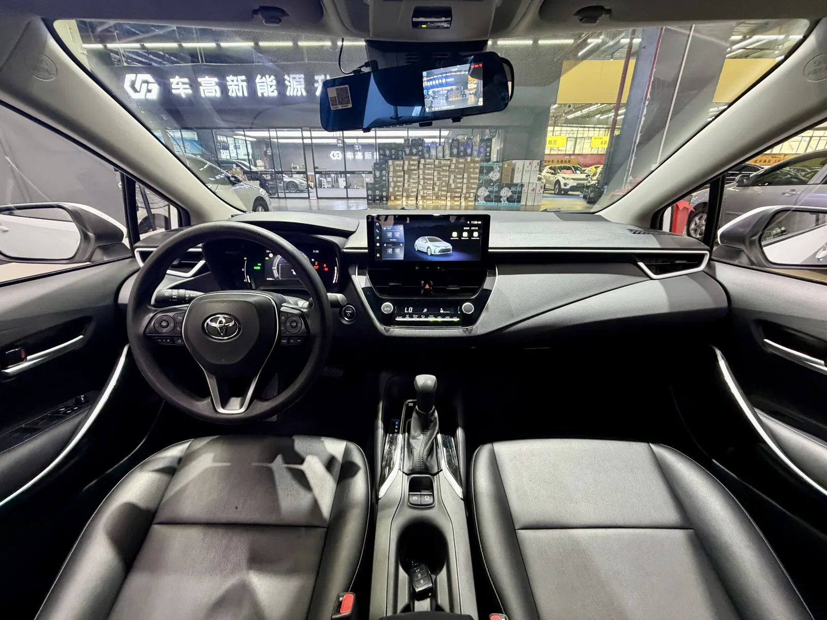 Toyota Corolla, 2025 12