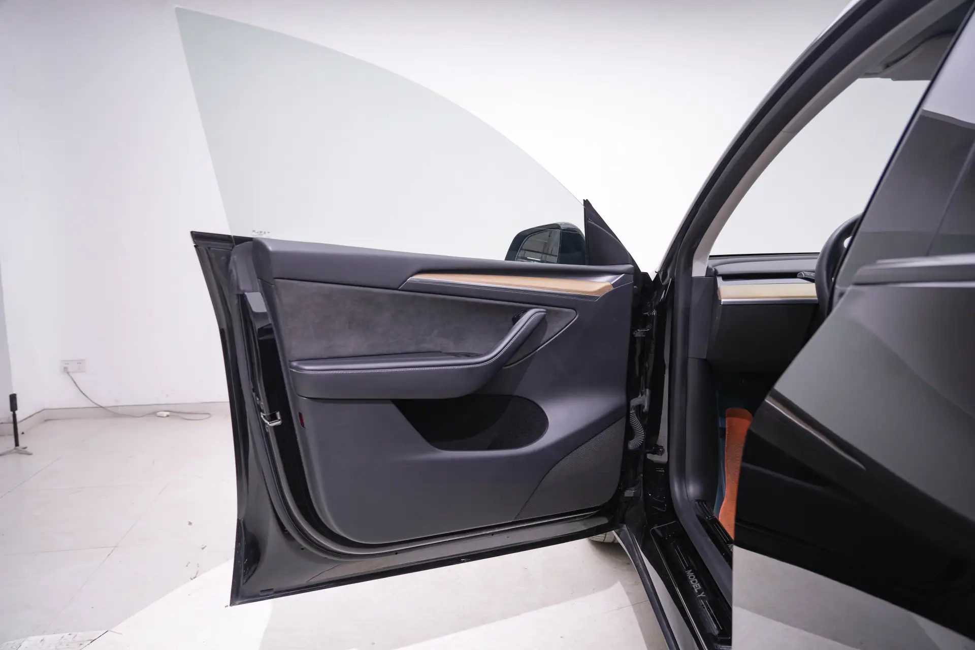 Tesla Model Y, 2022 17