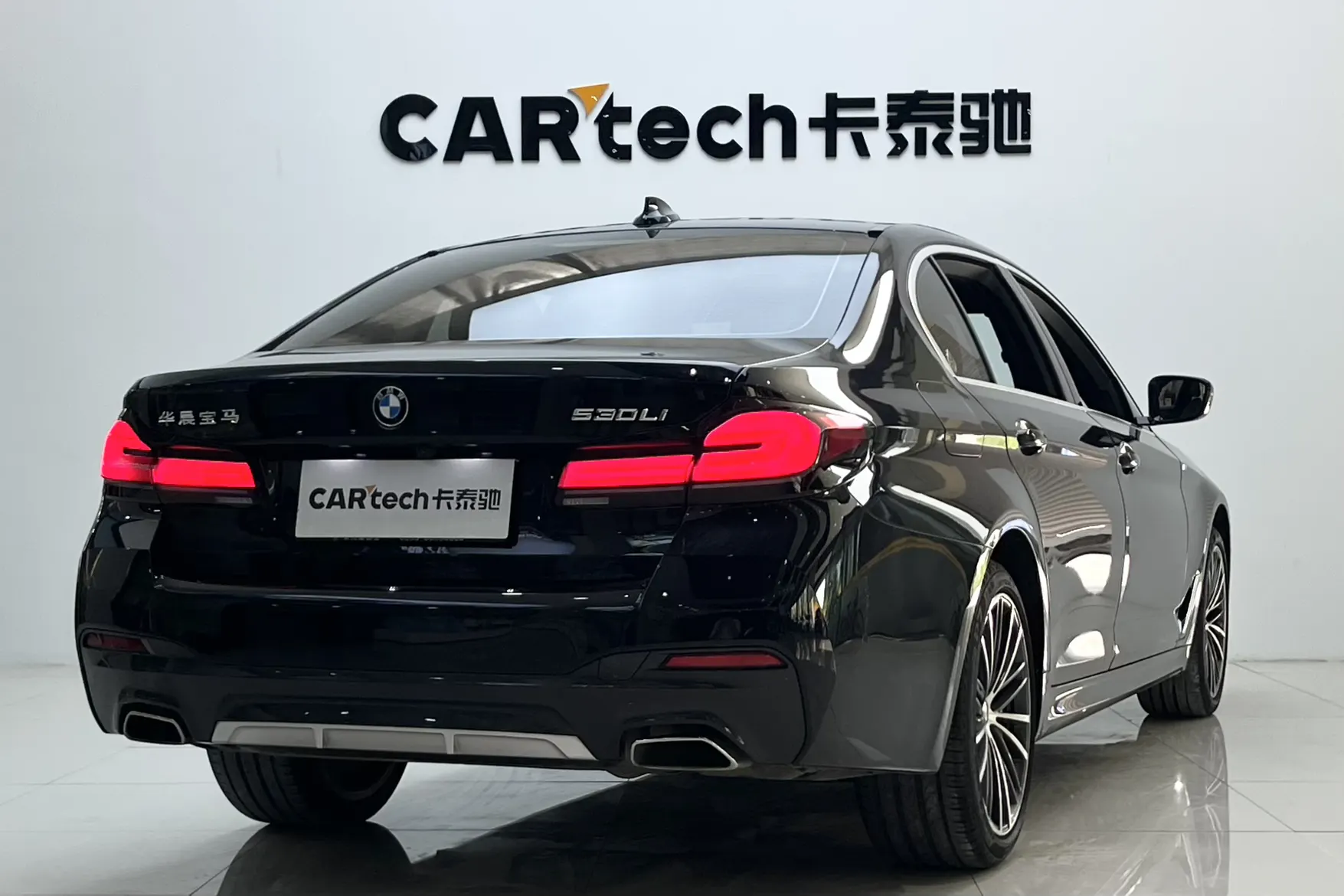BMW 530Li, 2023 3
