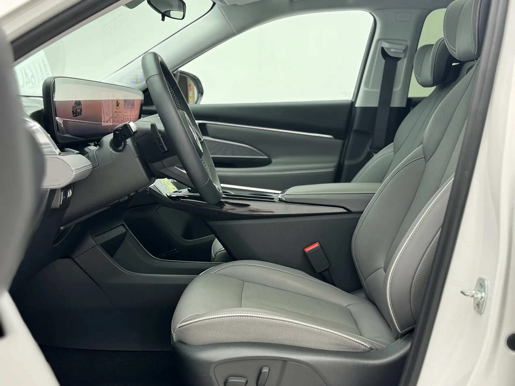Buick E5, 2025 18