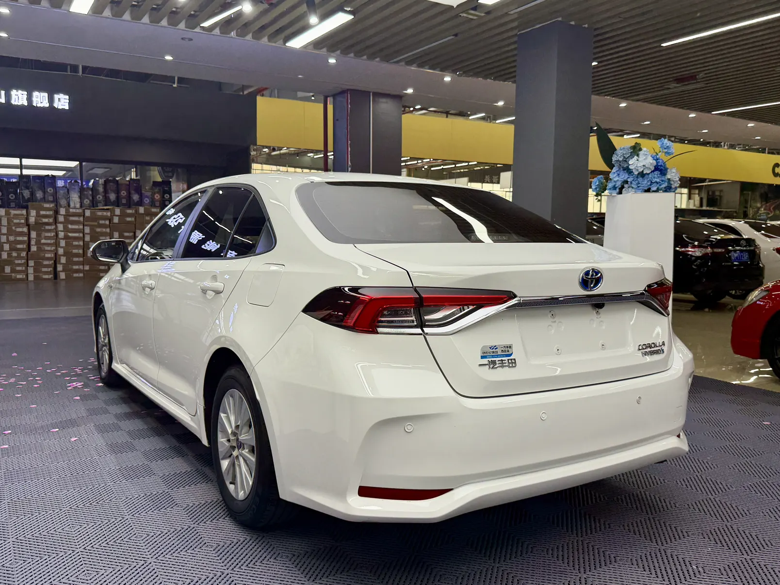 Toyota Corolla, 2025 4