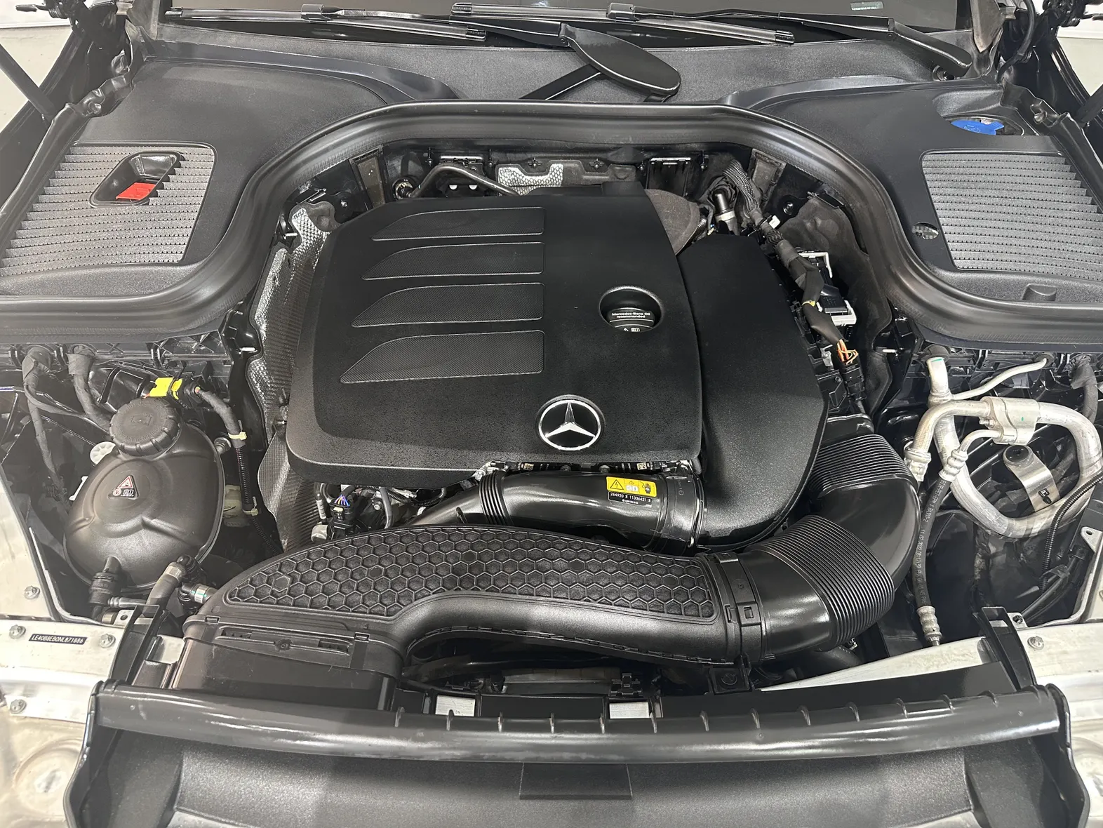 Mercedes-Benz GLC 300 L, 2022 8