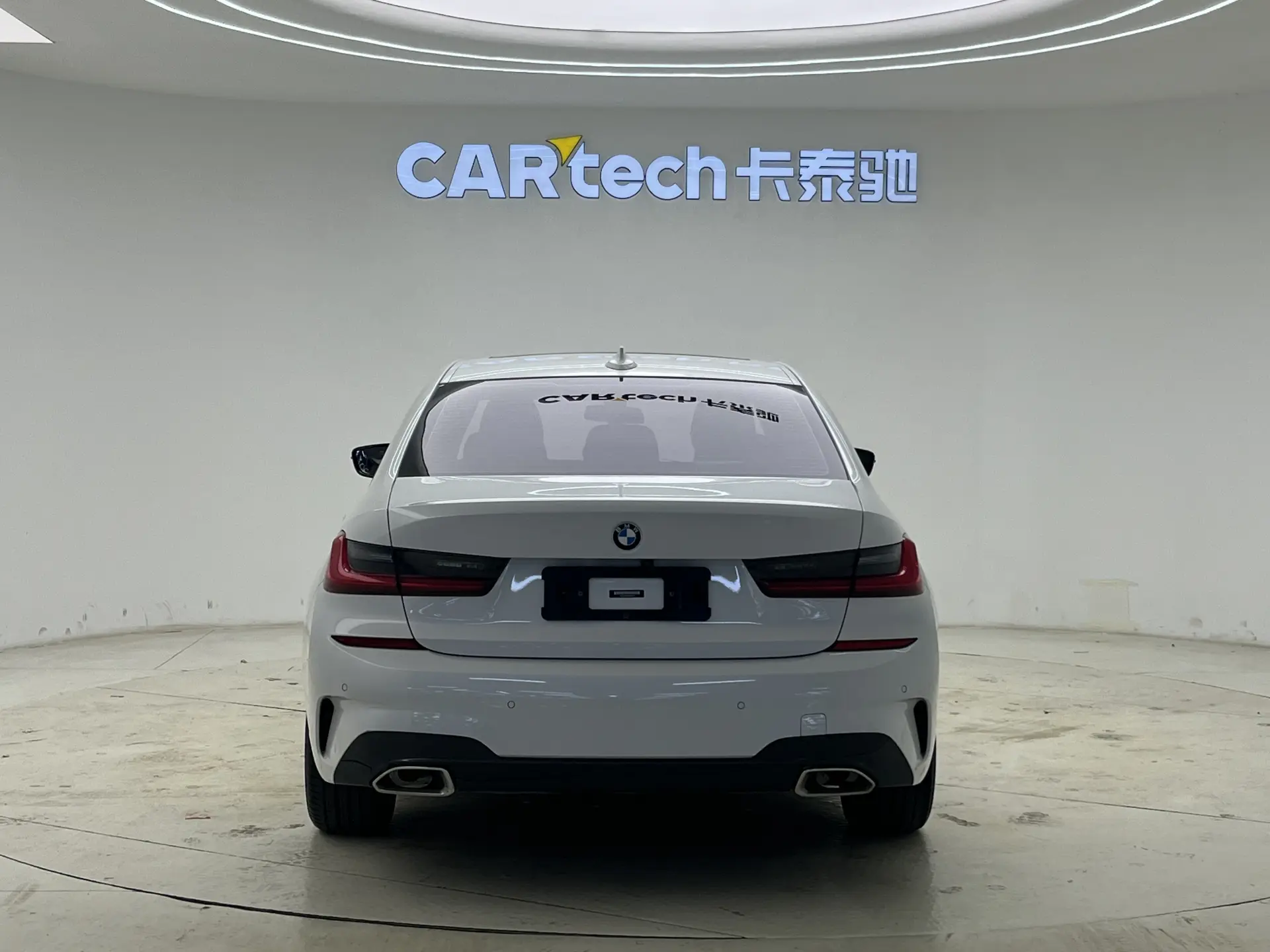 BMW 320Li, 2021 все фото