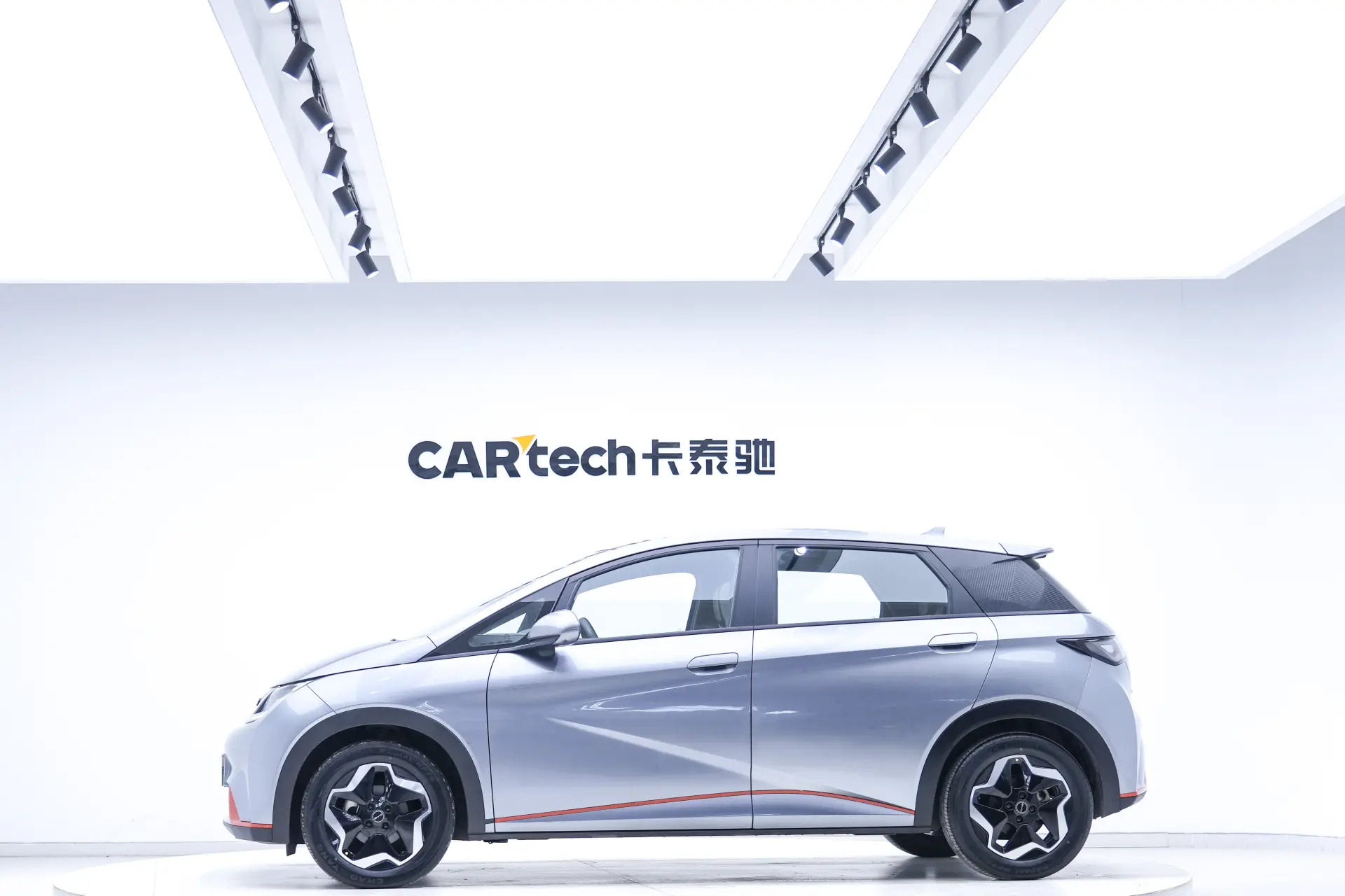 BYD Dolphin, 2023 8