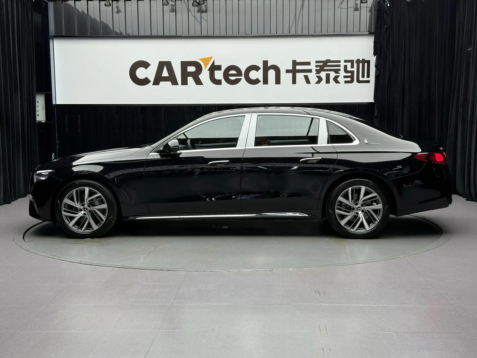 Mercedes-Benz E 300 L, 2025 8