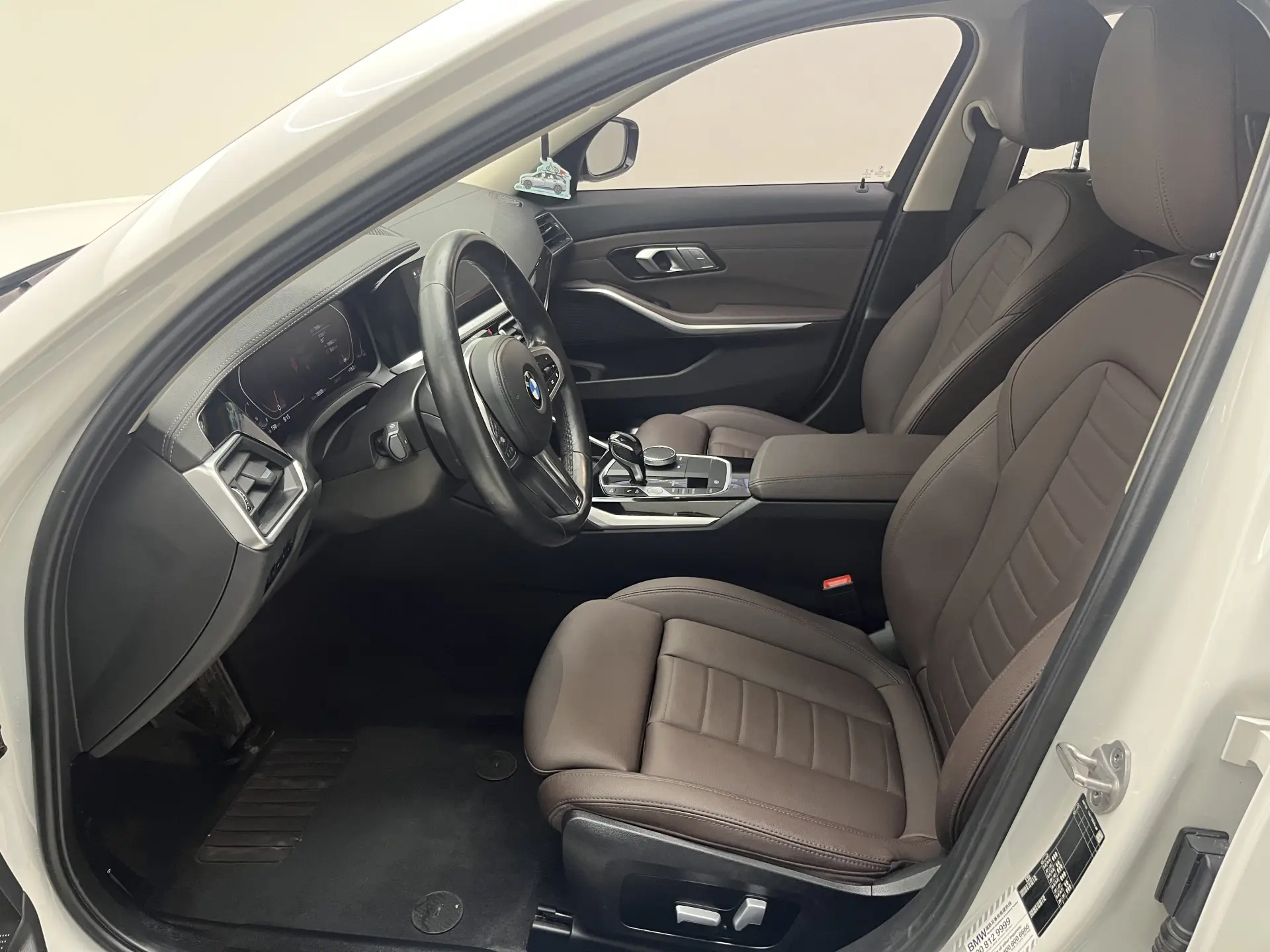 BMW 320Li, 2021 11