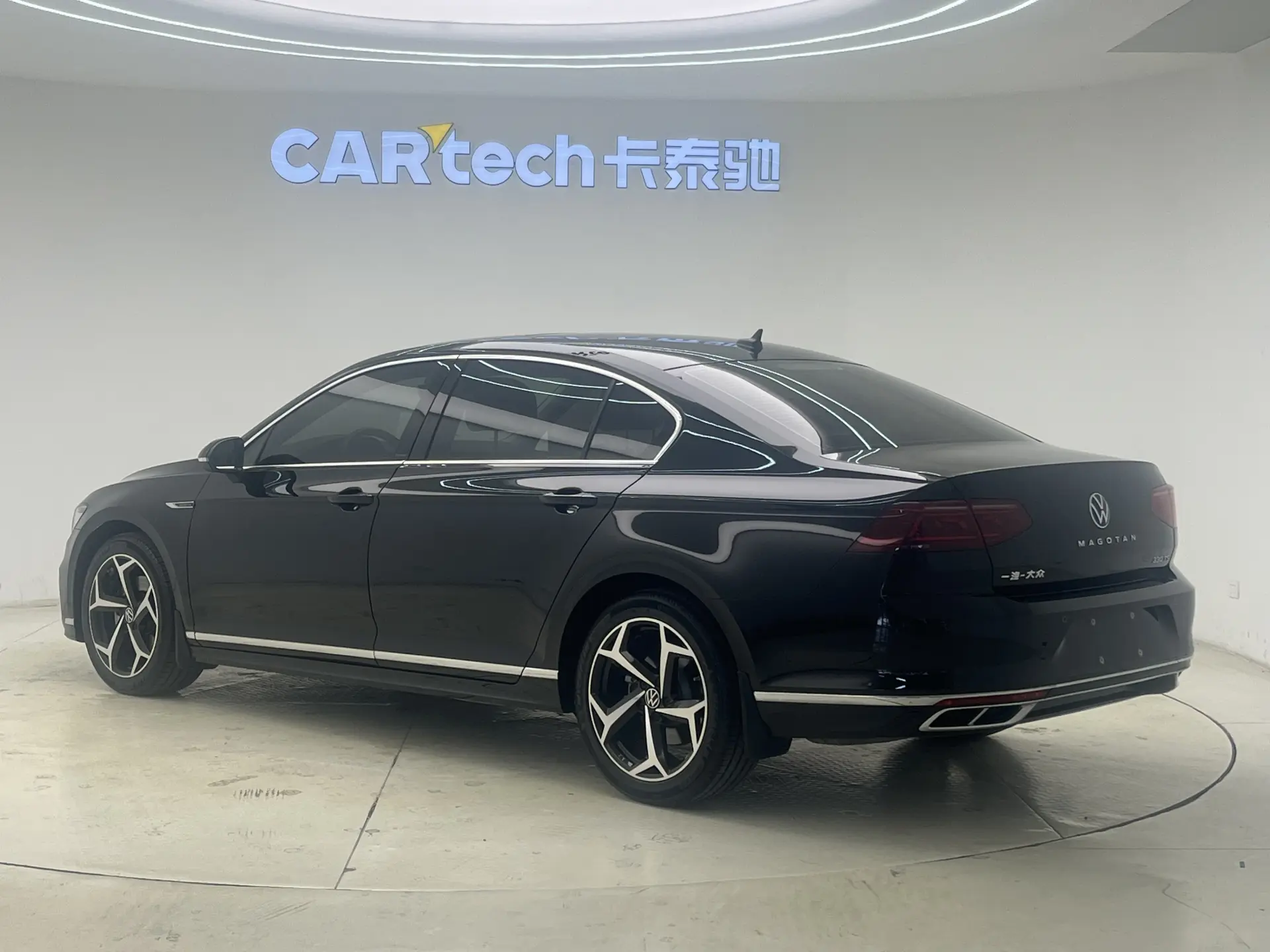 Volkswagen Magotan, 2023 4