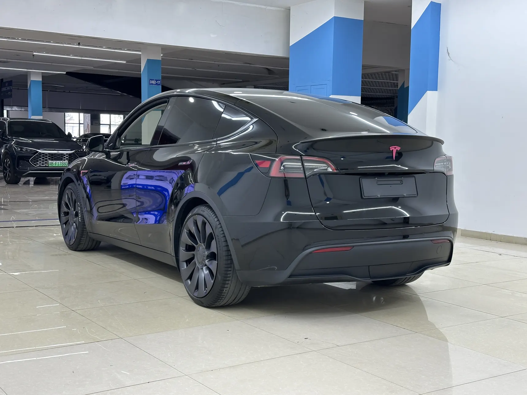Tesla Model Y, 2023 6