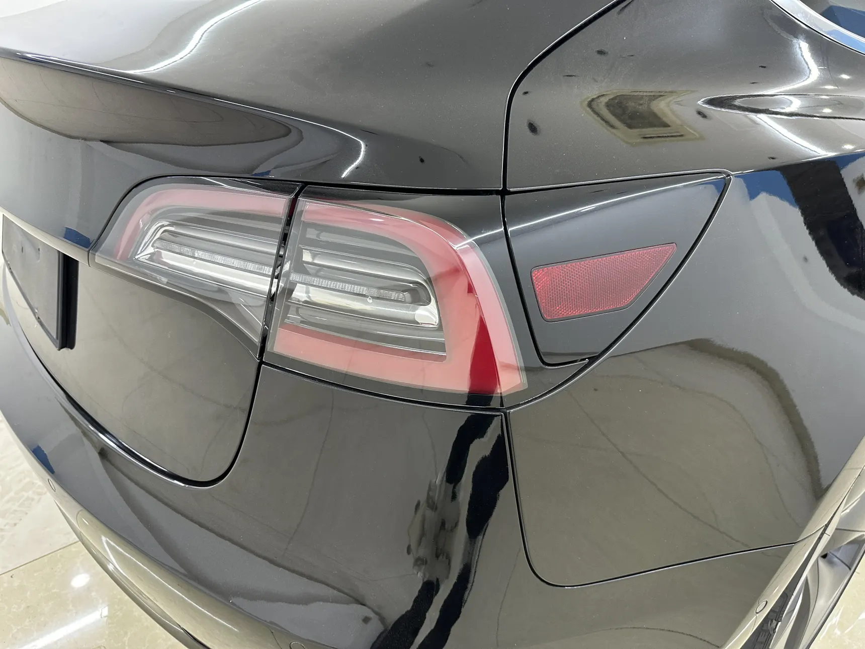 Tesla Model Y, 2023 8