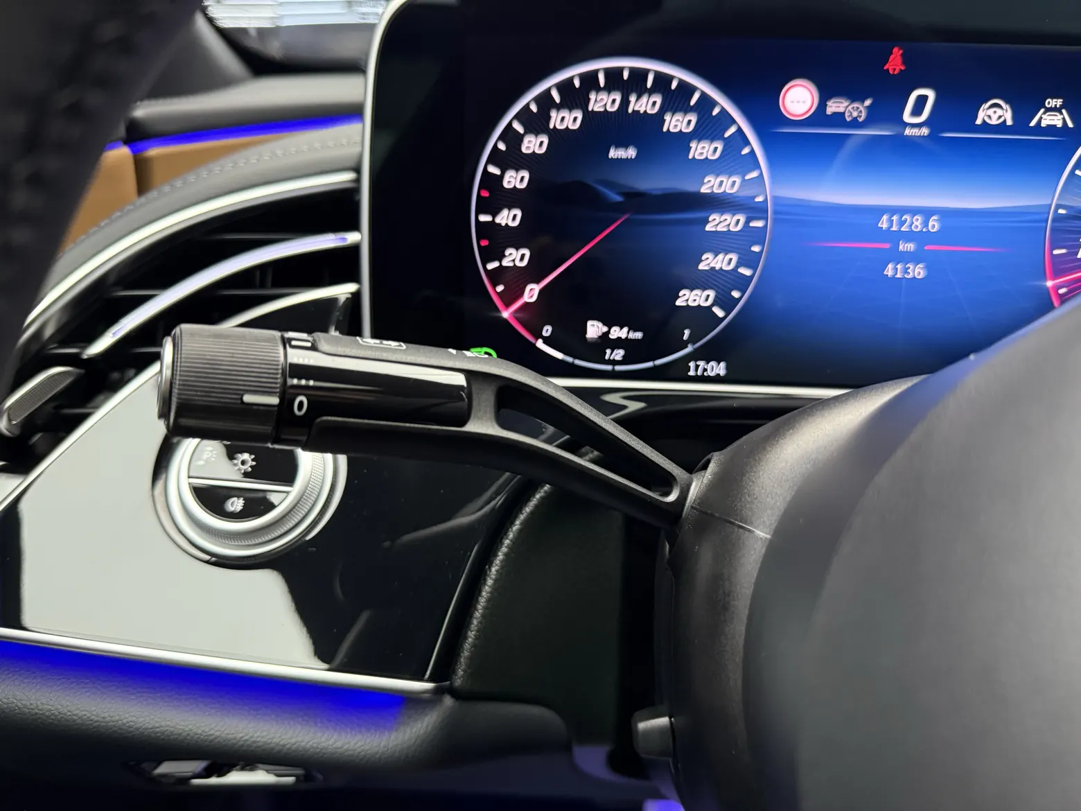 Mercedes-Benz E 300 L, 2025 25