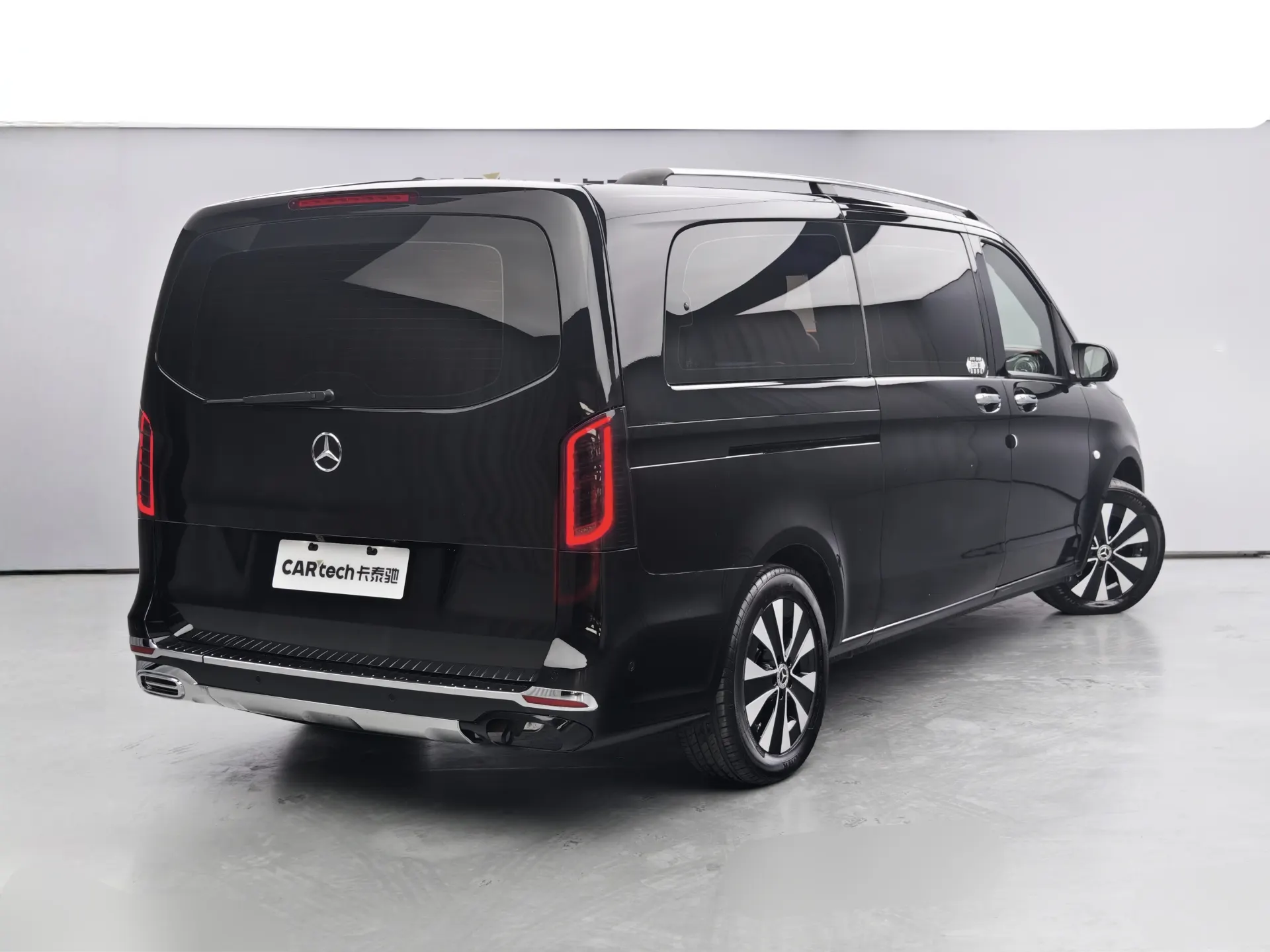 Mercedes-Benz Vito, 2022 3
