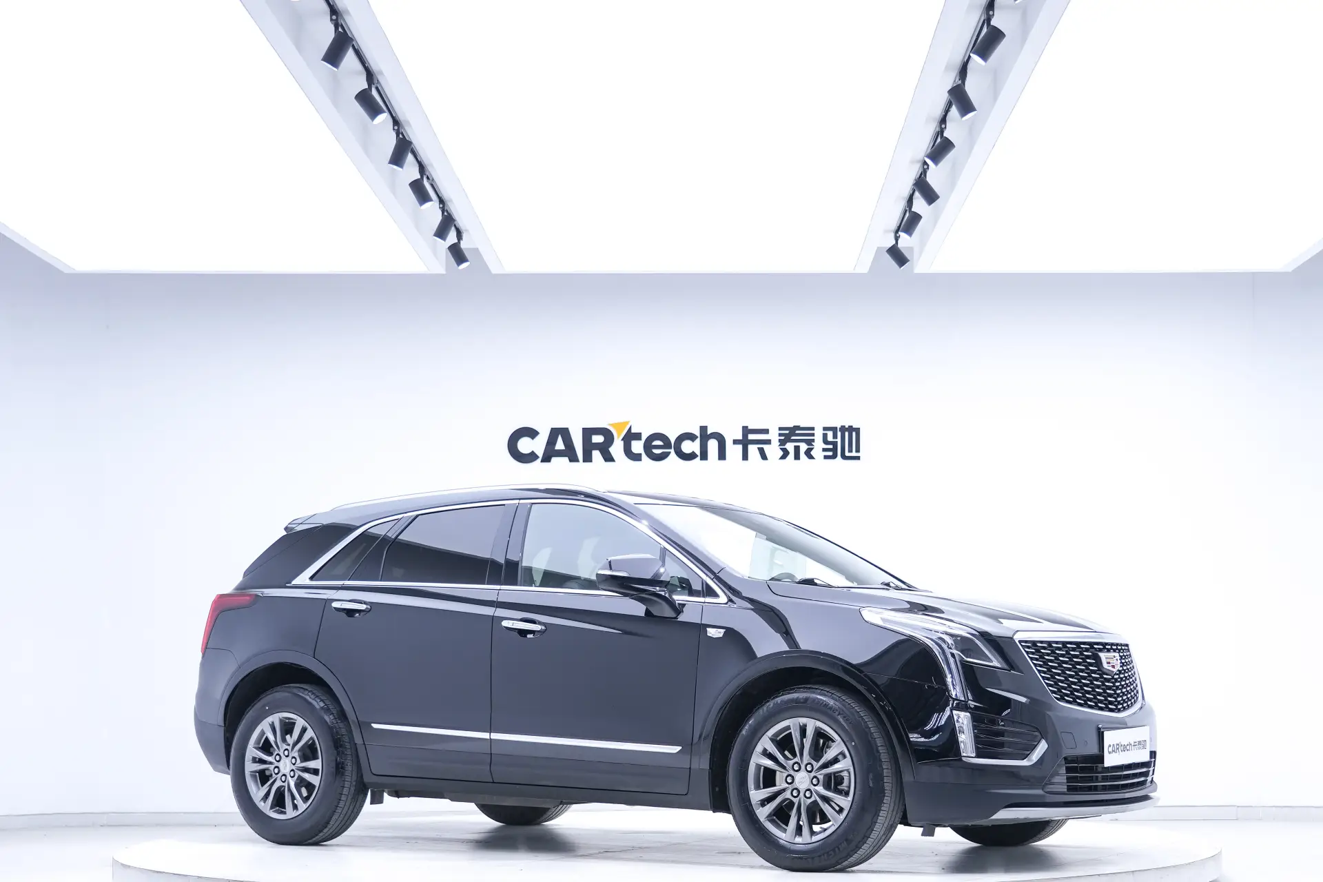 Cadillac XT5, 2021 13