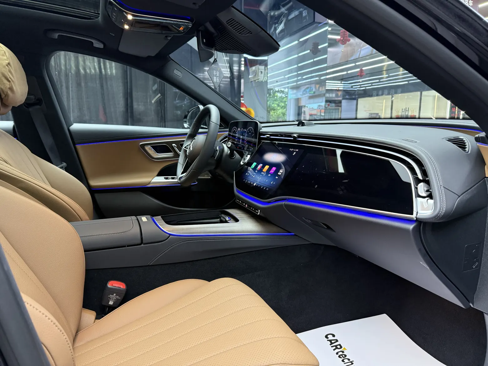 Mercedes-Benz E 300 L, 2025 18