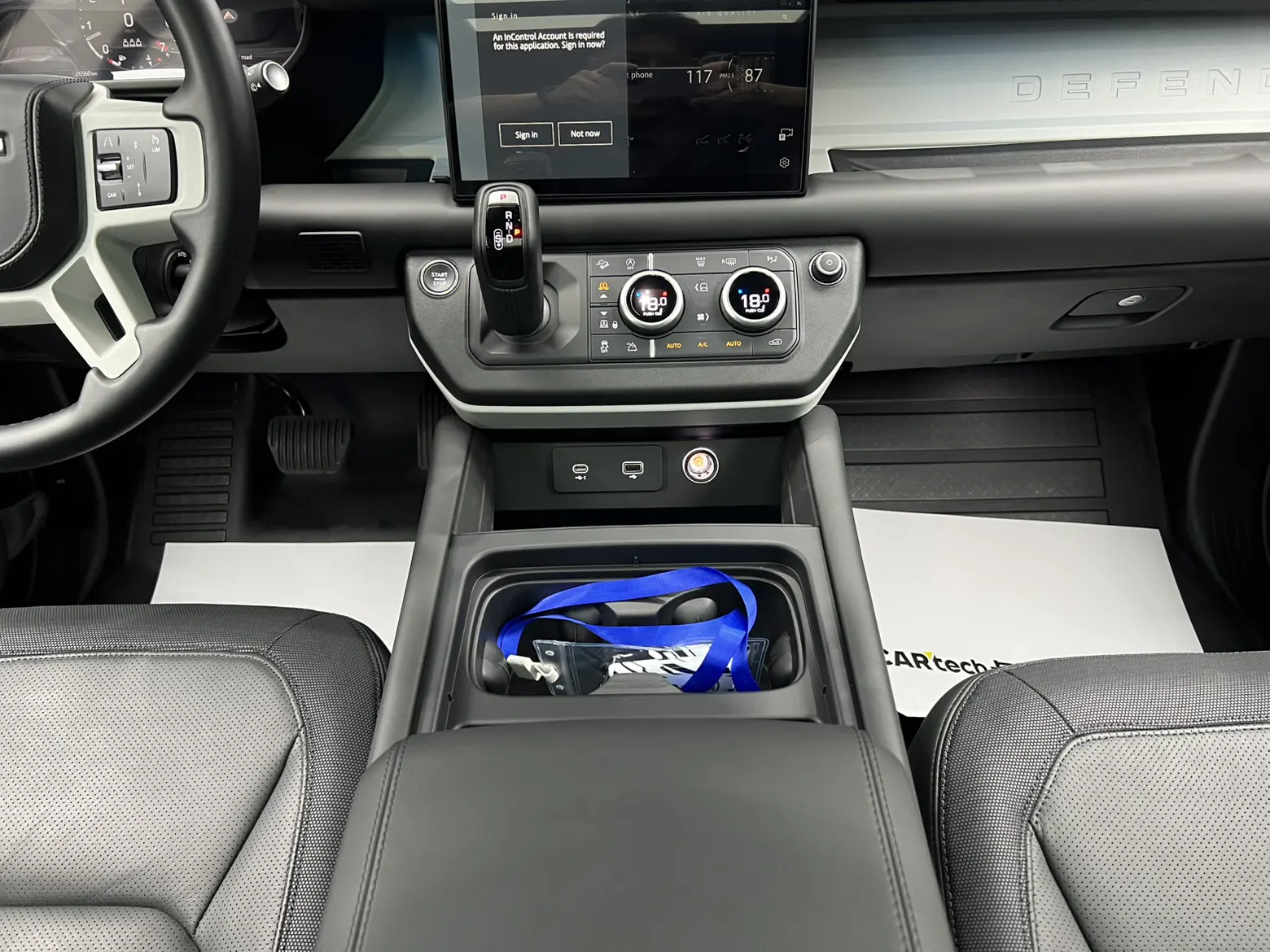 Land Rover Defender, 2024 20