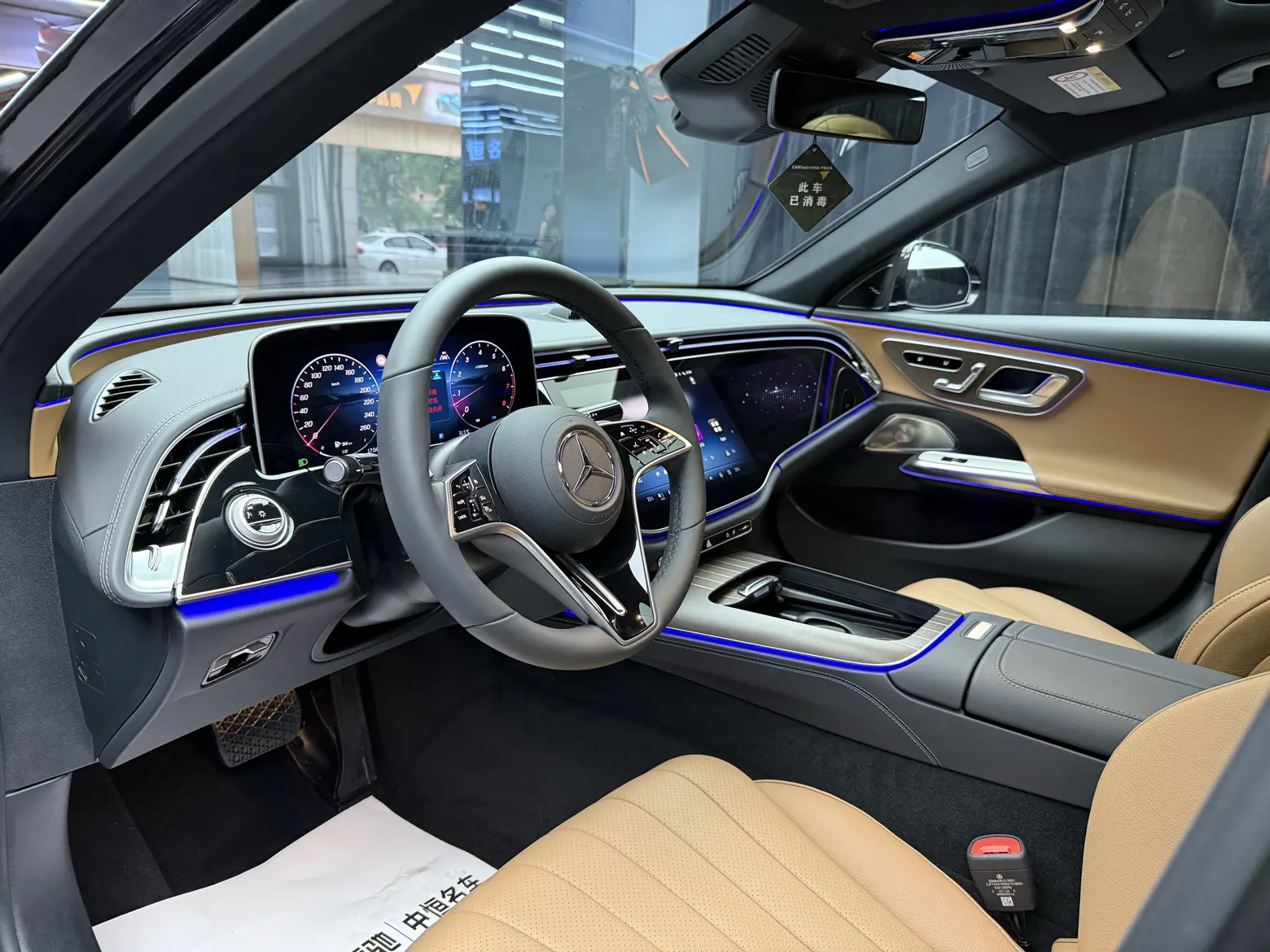 Mercedes-Benz E 300 L, 2025 17