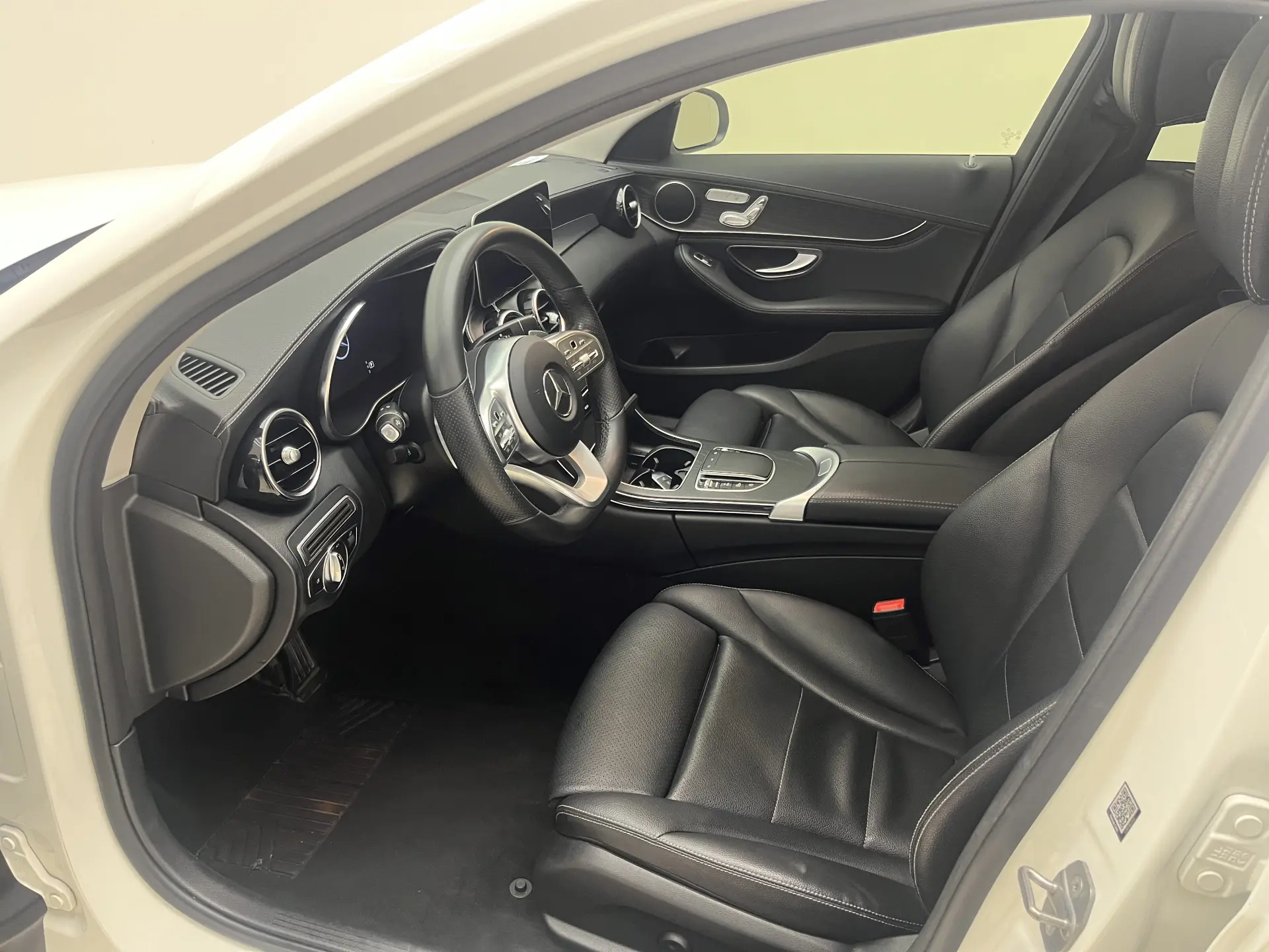 Mercedes-Benz C 260 L, 2020 11