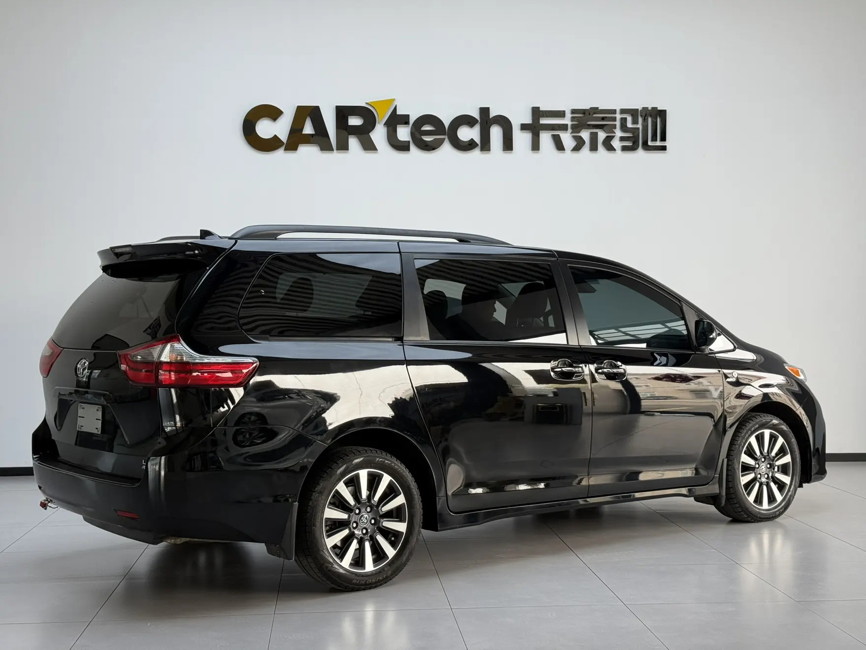Toyota Sienna, 2019 3