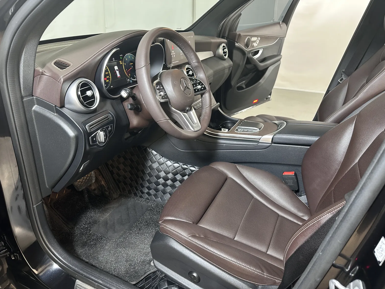 Mercedes-Benz GLC 300 L, 2022 15