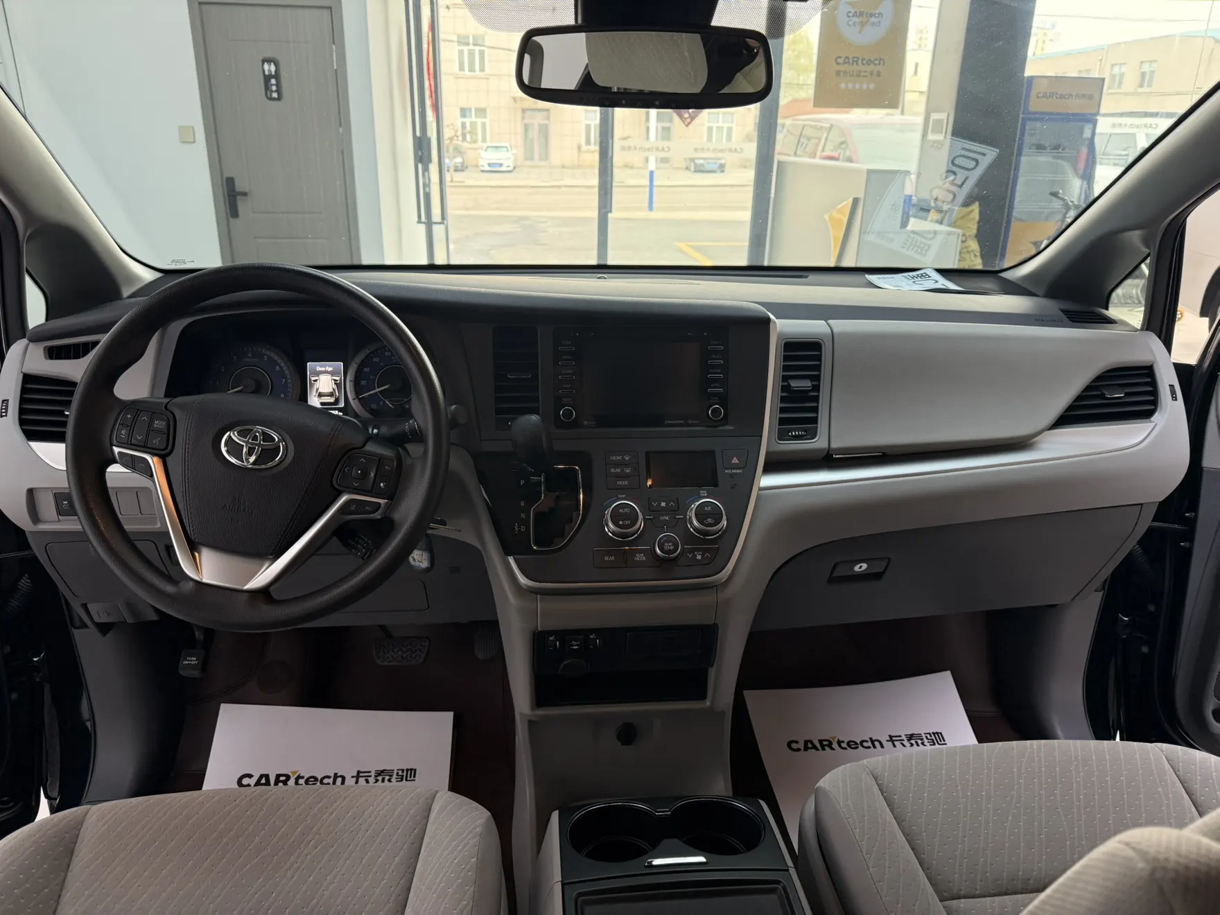 Toyota Sienna, 2019 8
