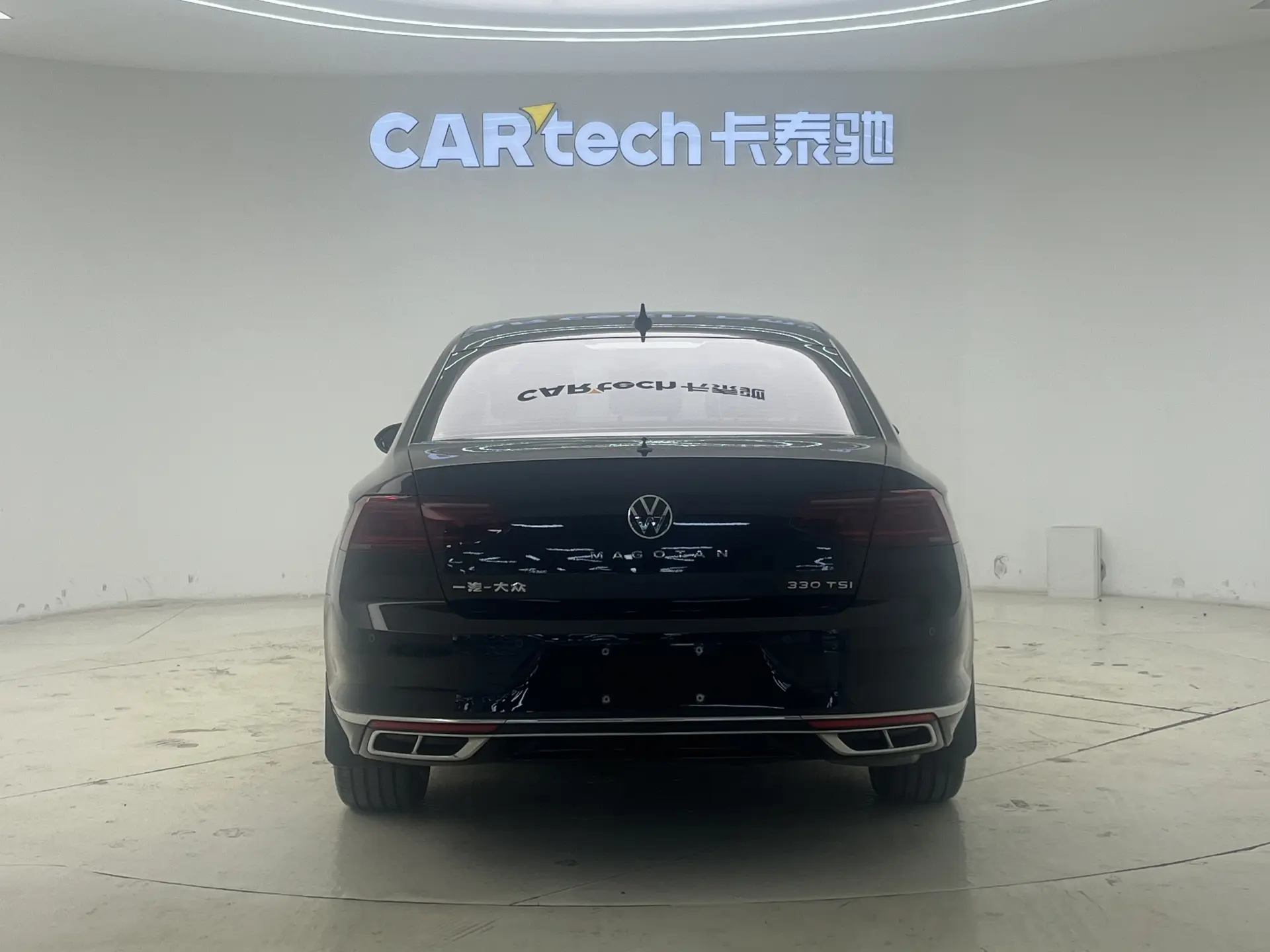 Volkswagen Magotan, 2023 все фото