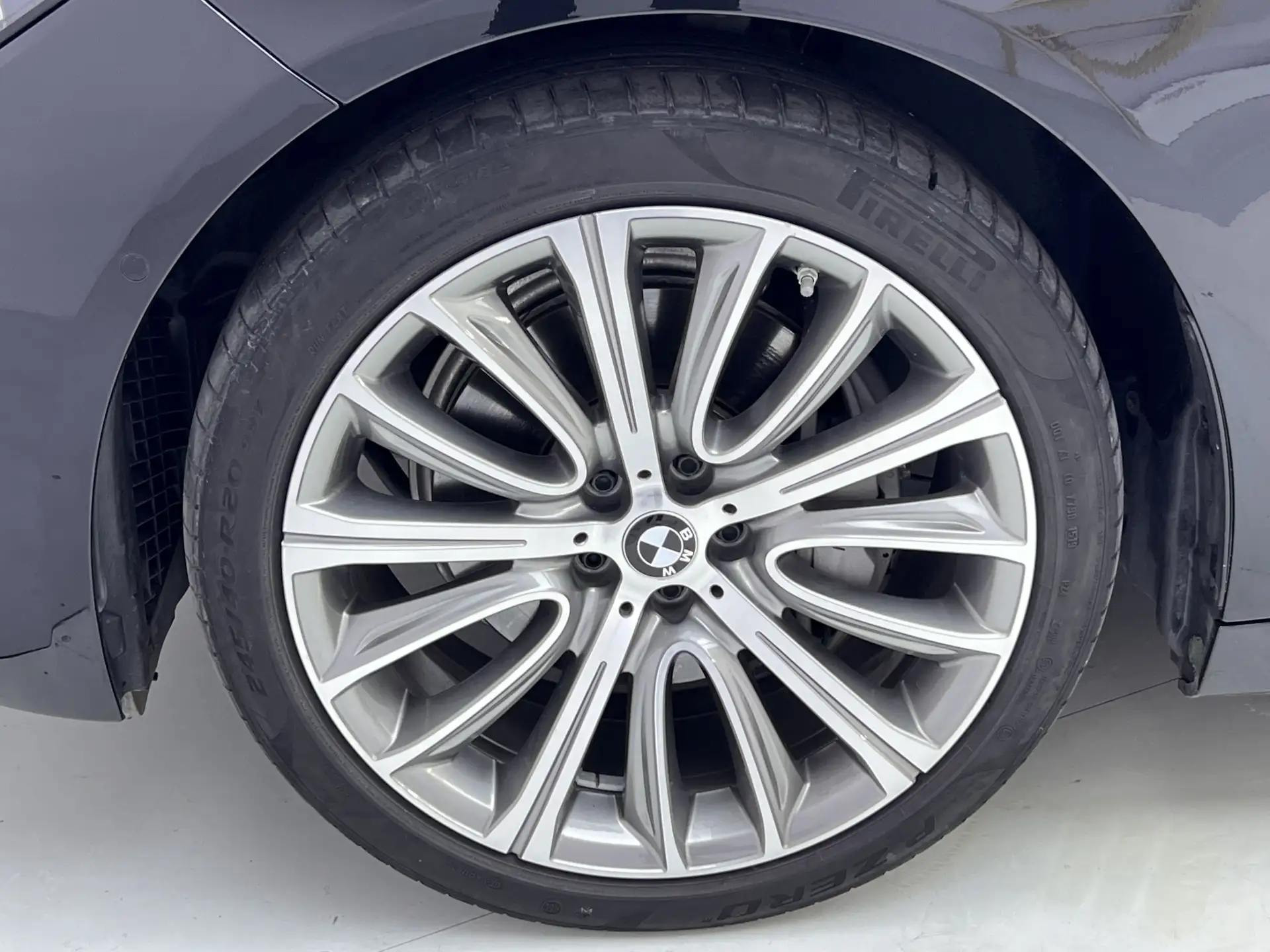 BMW 740Li, 2020 11