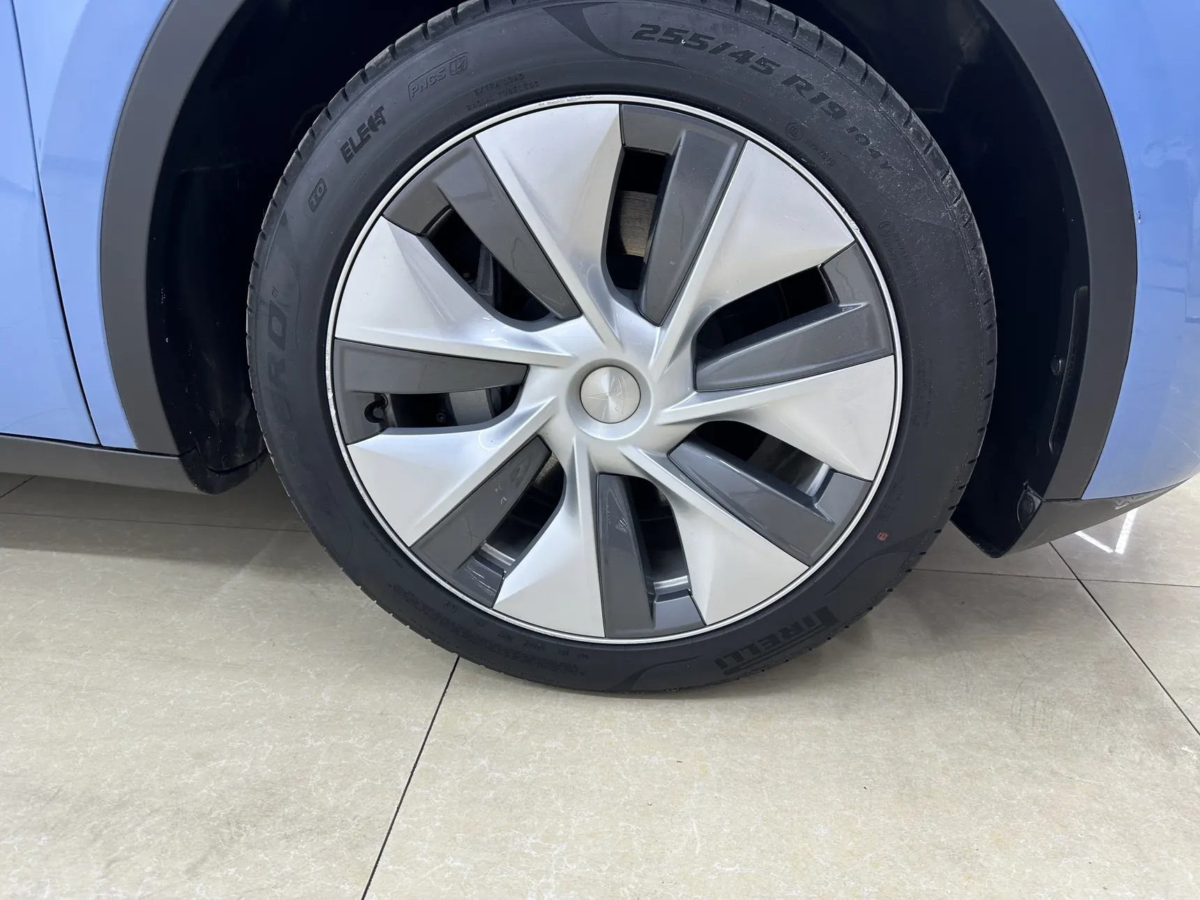 Tesla Model Y, 2023 8
