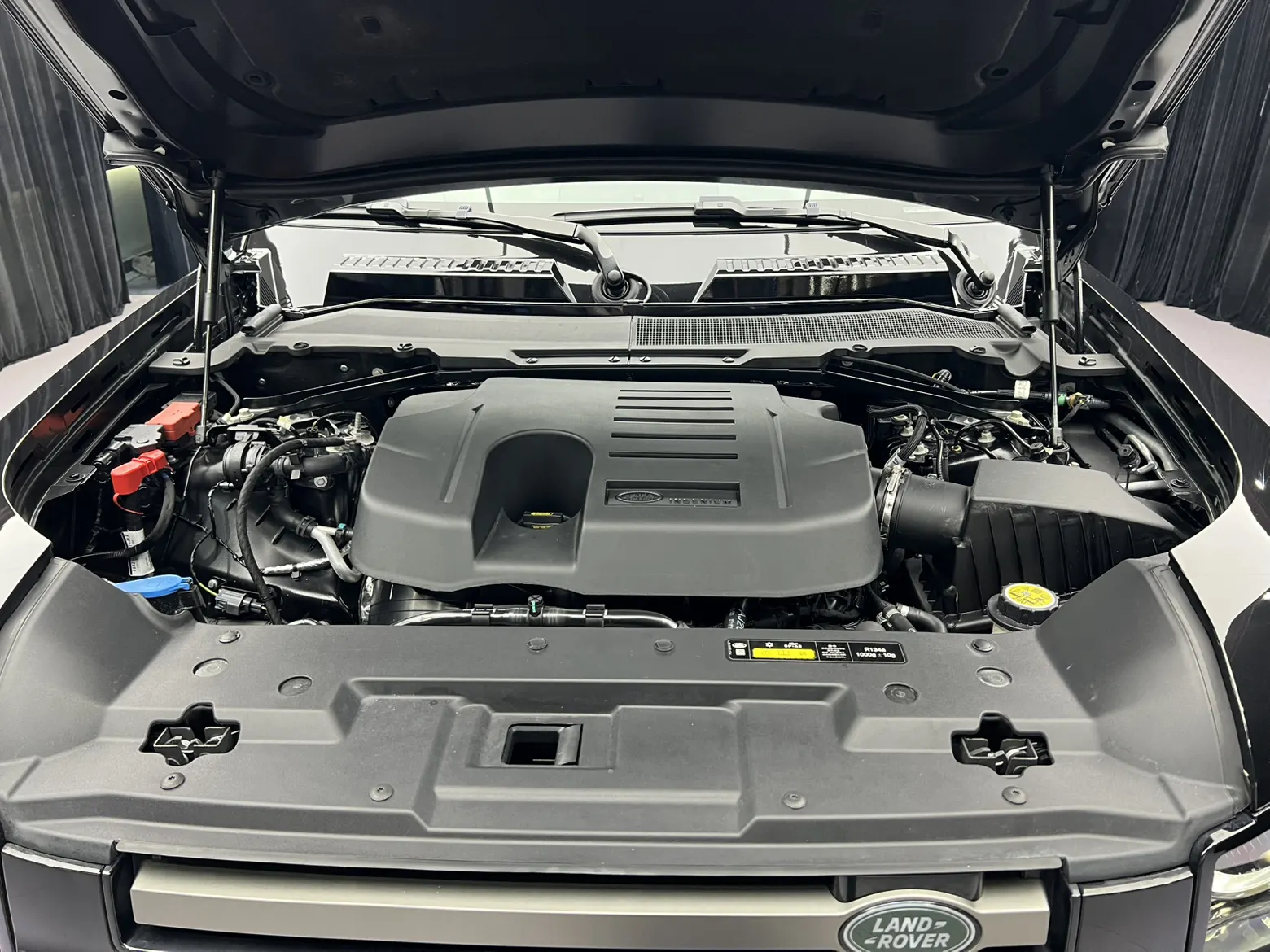 Land Rover Defender, 2024 10