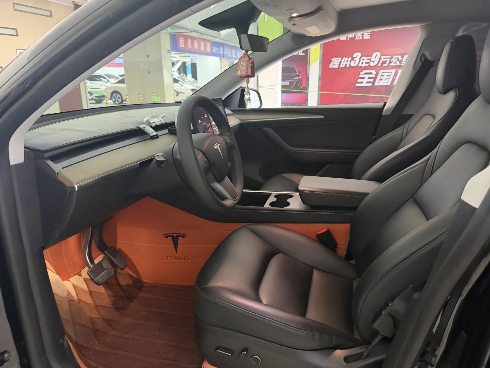Tesla Model Y, 2023 12