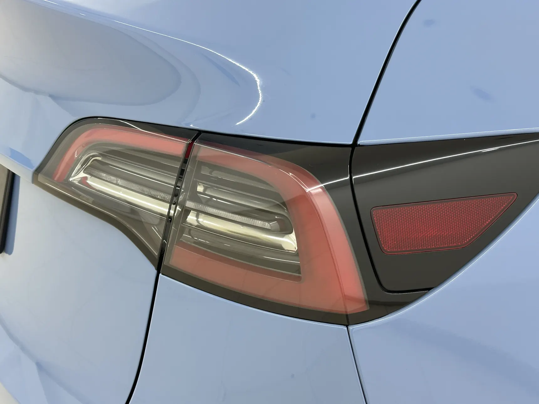 Tesla Model Y, 2023 7