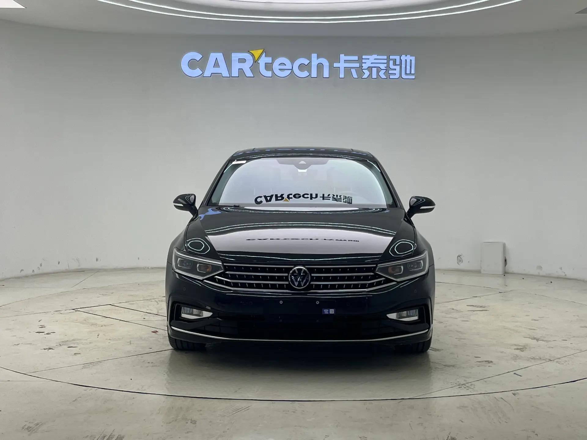 Volkswagen Magotan, 2023 2