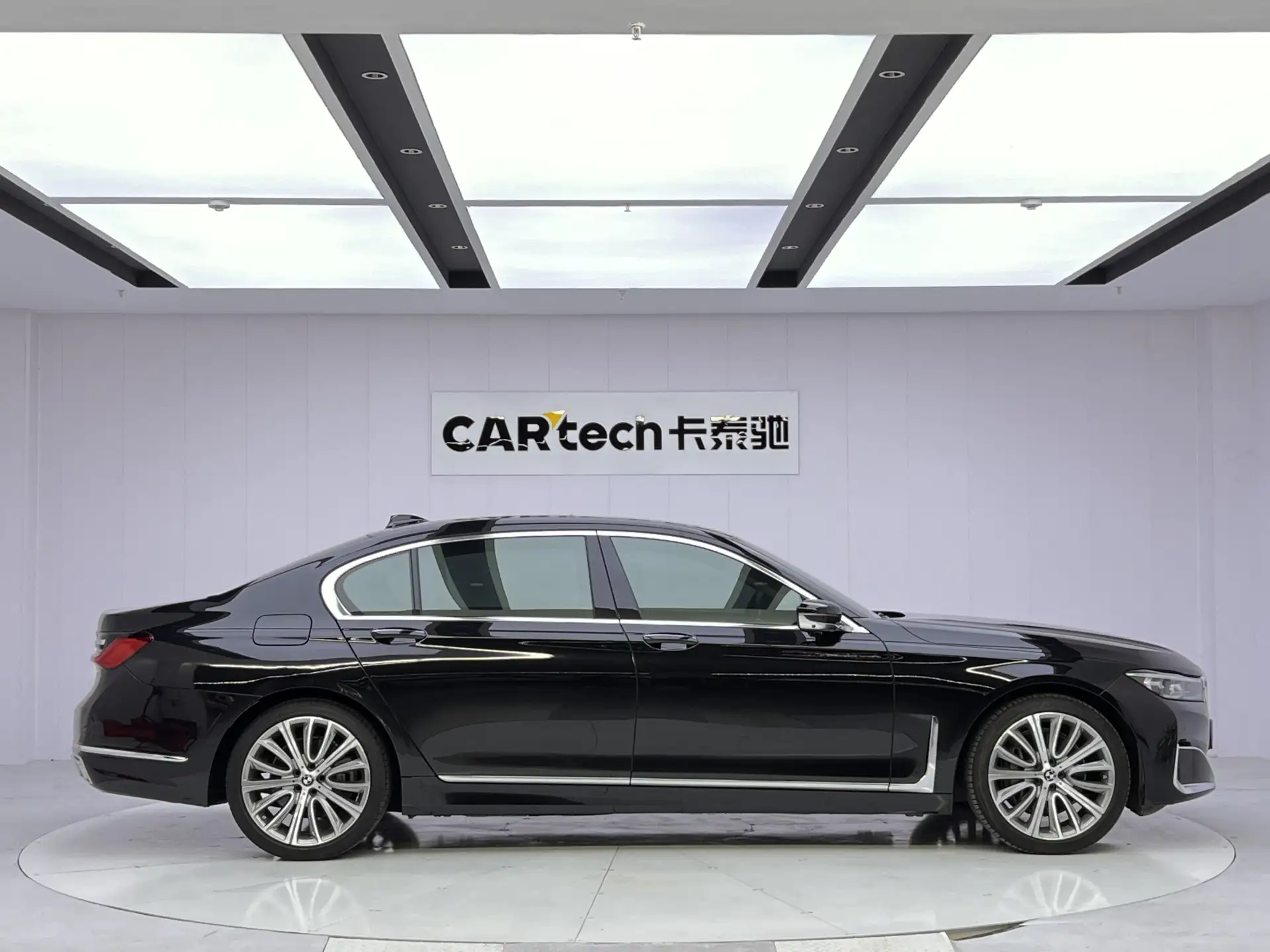 BMW 740Li, 2020 4