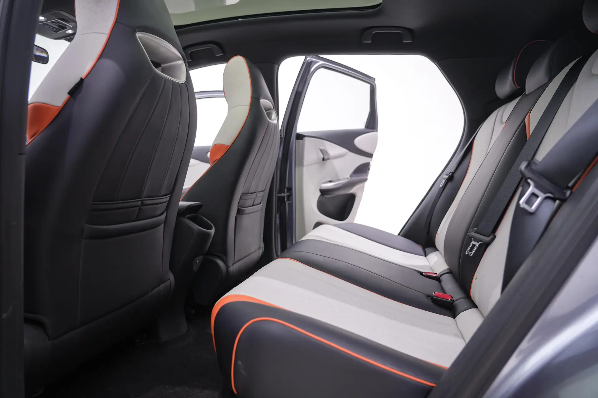 BYD Dolphin, 2023 22