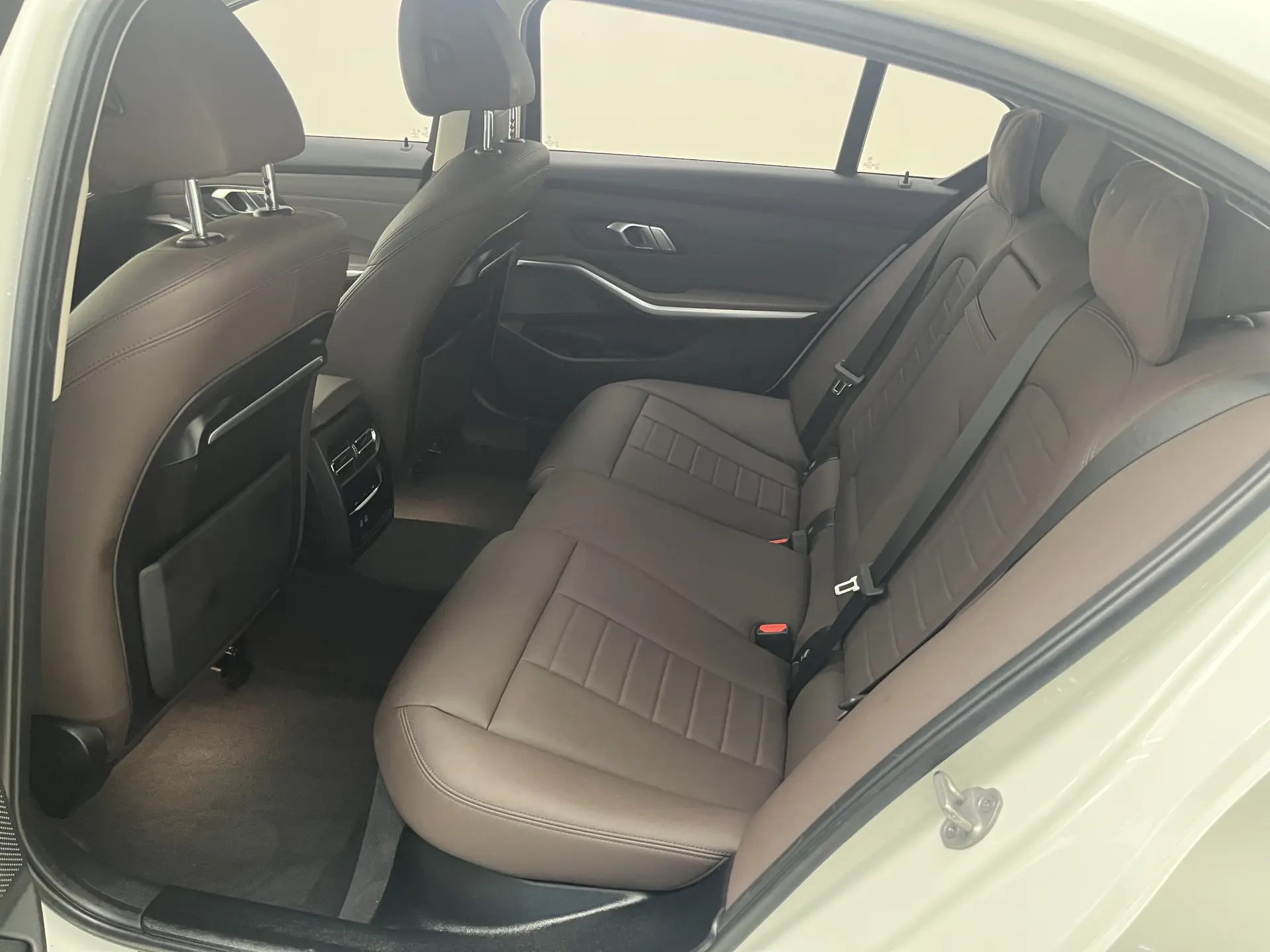 BMW 320Li, 2021 12