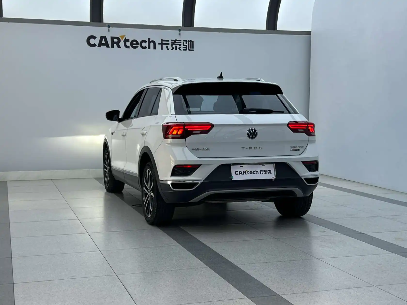 Volkswagen T-ROC, 2022 4
