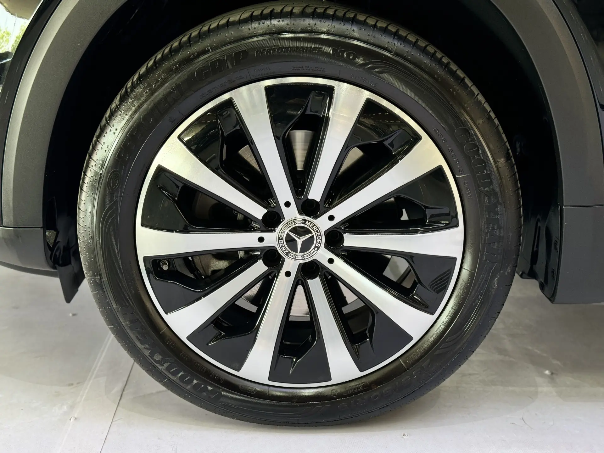 Mercedes-Benz GLB, 2024 11