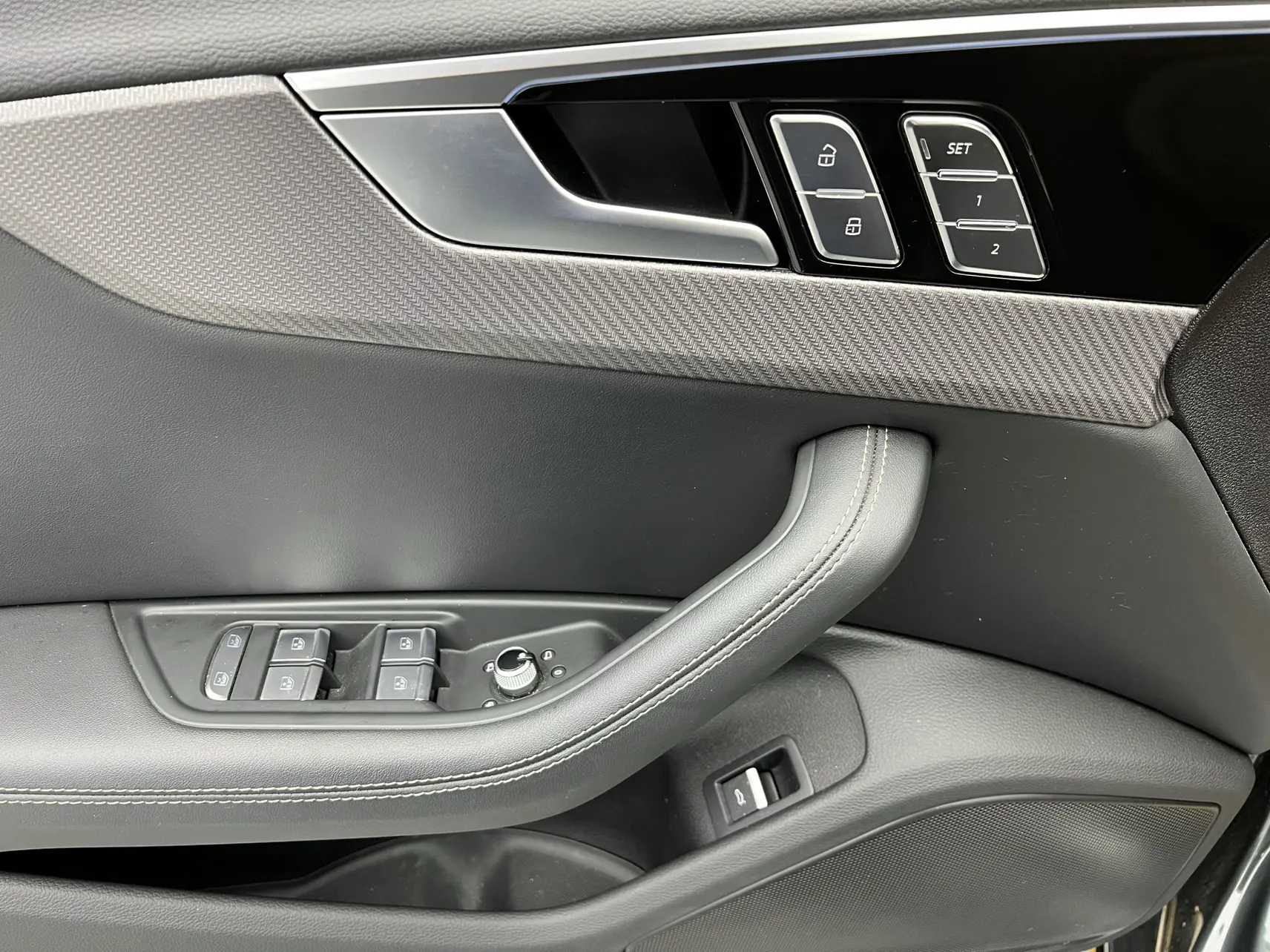 Audi A4L 40 TFSI, 2024 18