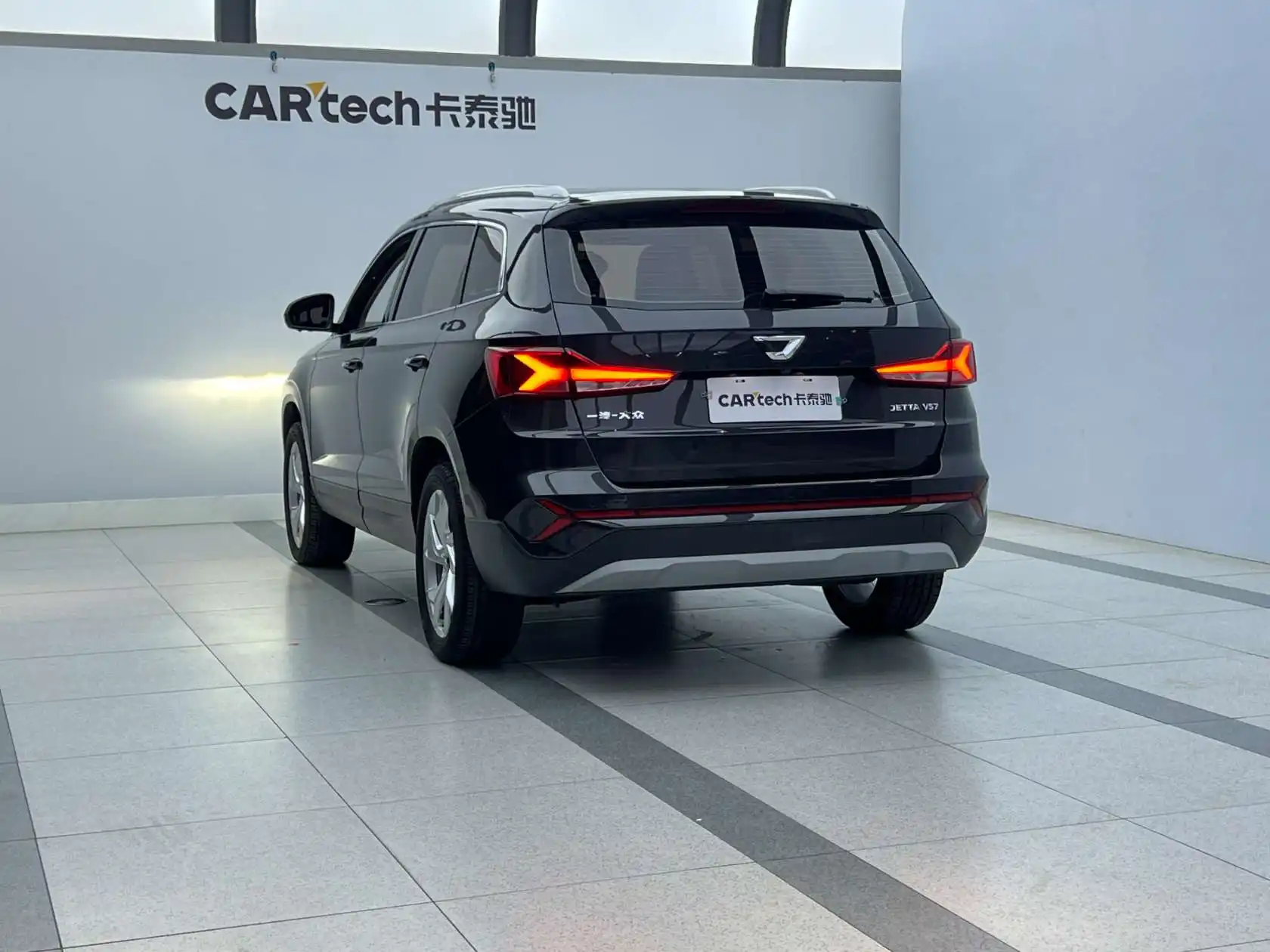 Jetta VS7, 2025 4
