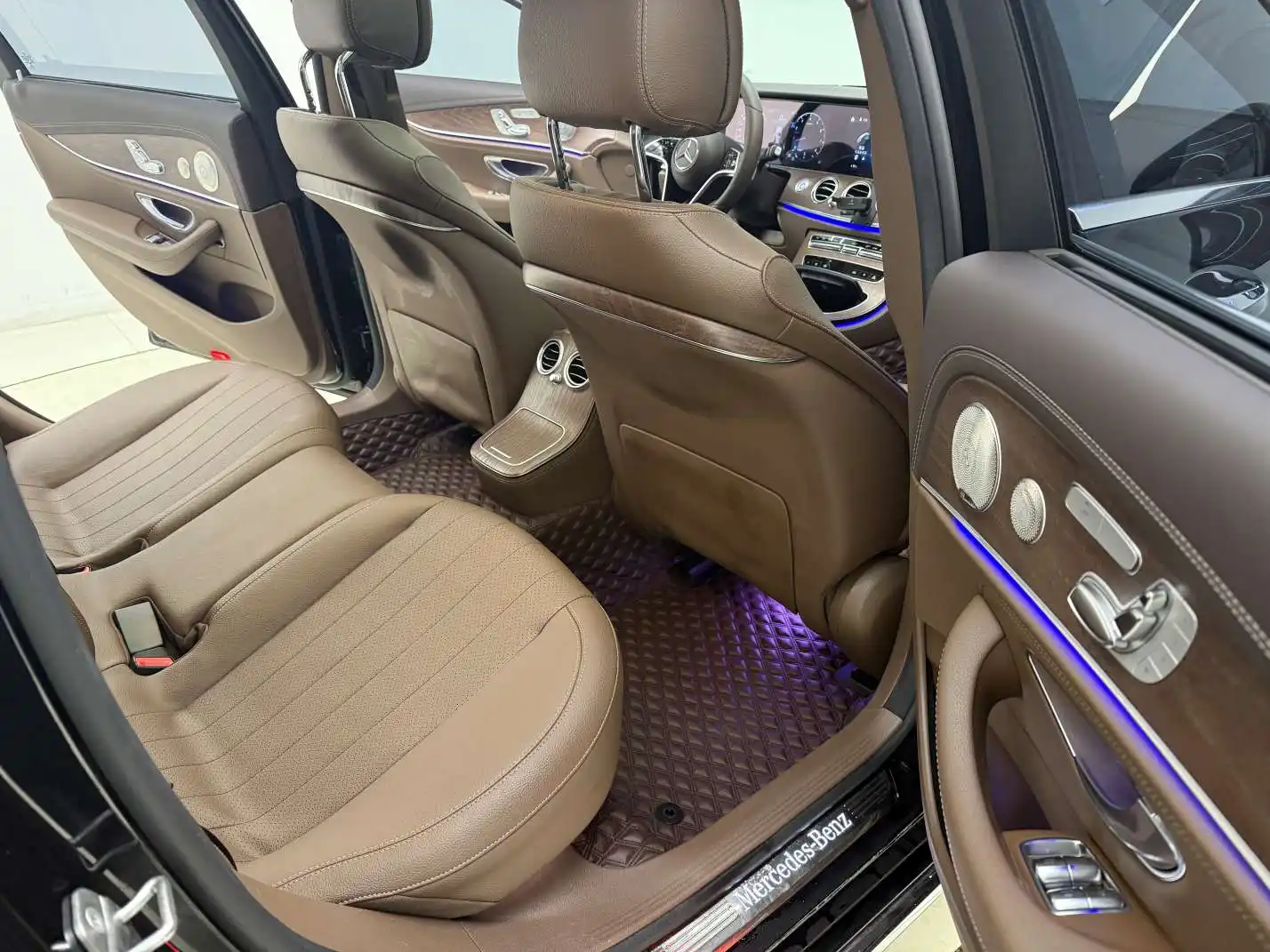 Mercedes-Benz E 300 L, 2022 12
