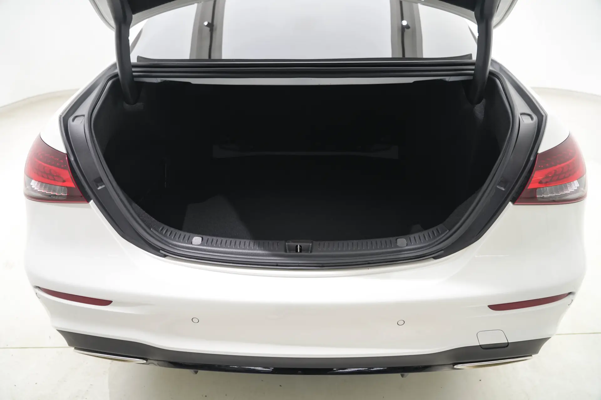 Mercedes-Benz E 260, 2020 14