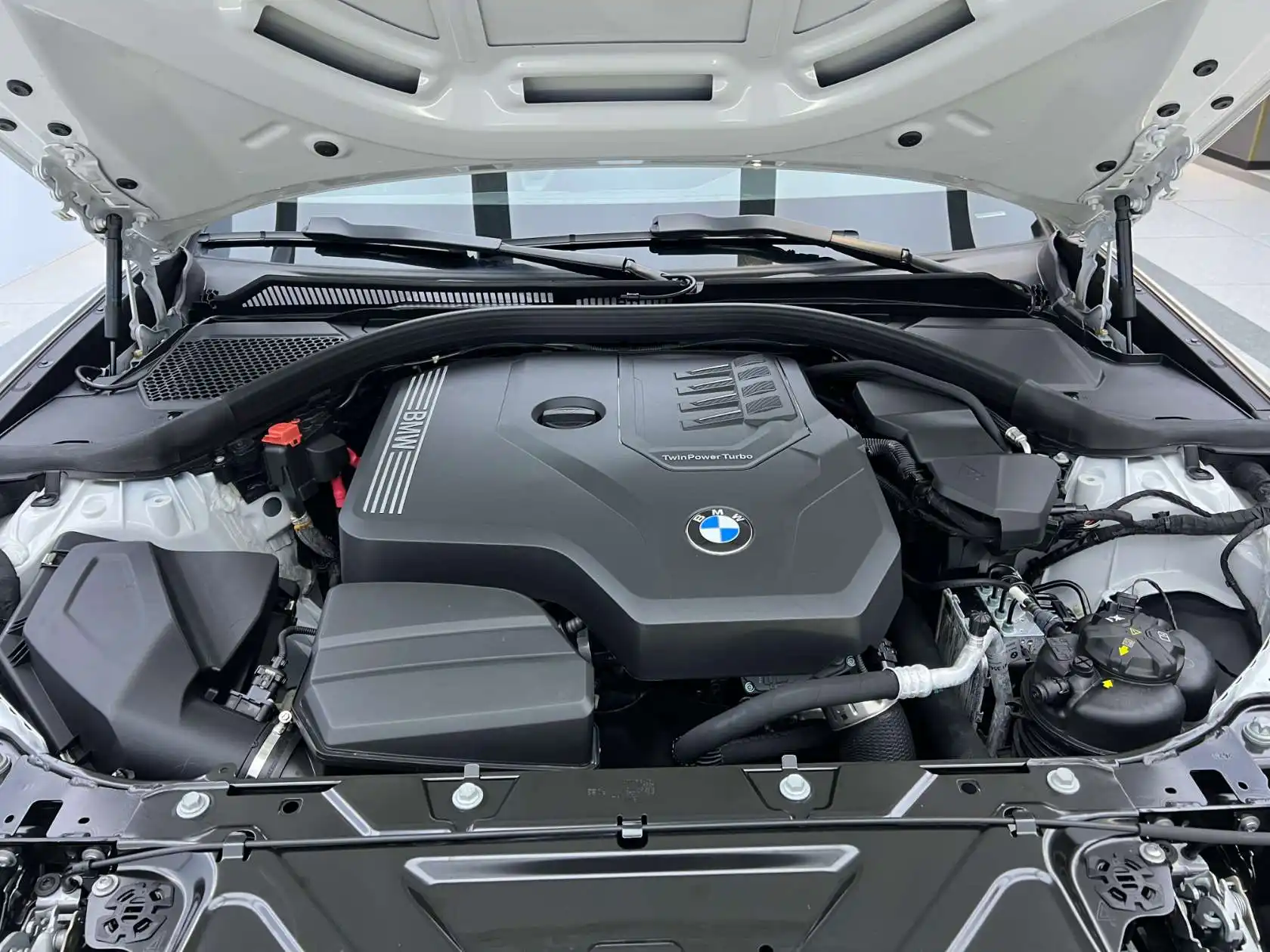 BMW 320Li, 2024 26