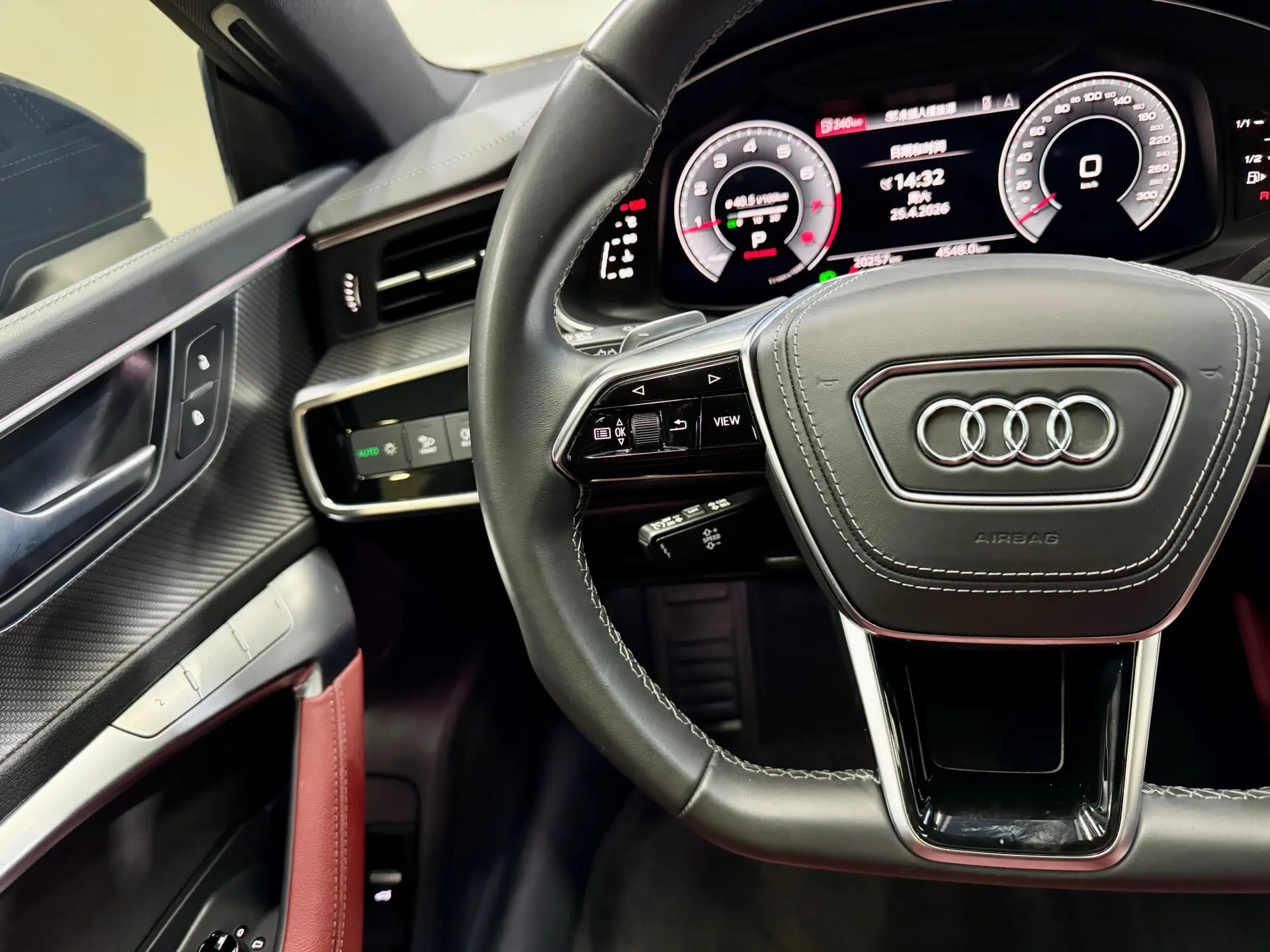 Audi A7L 45 TFSI, 2024 12