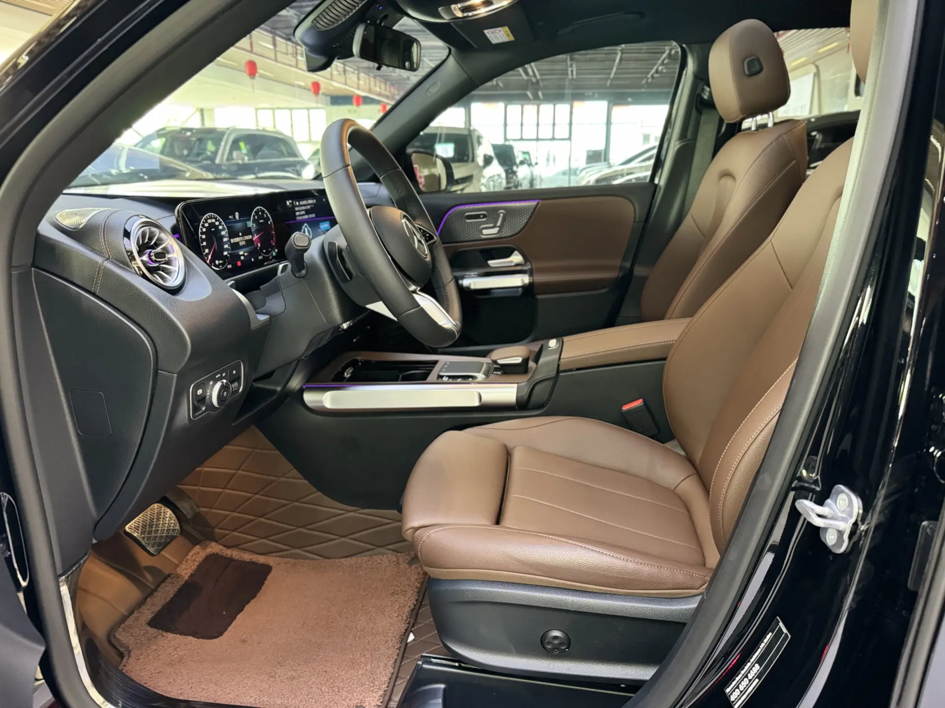 Mercedes-Benz GLB, 2024 17
