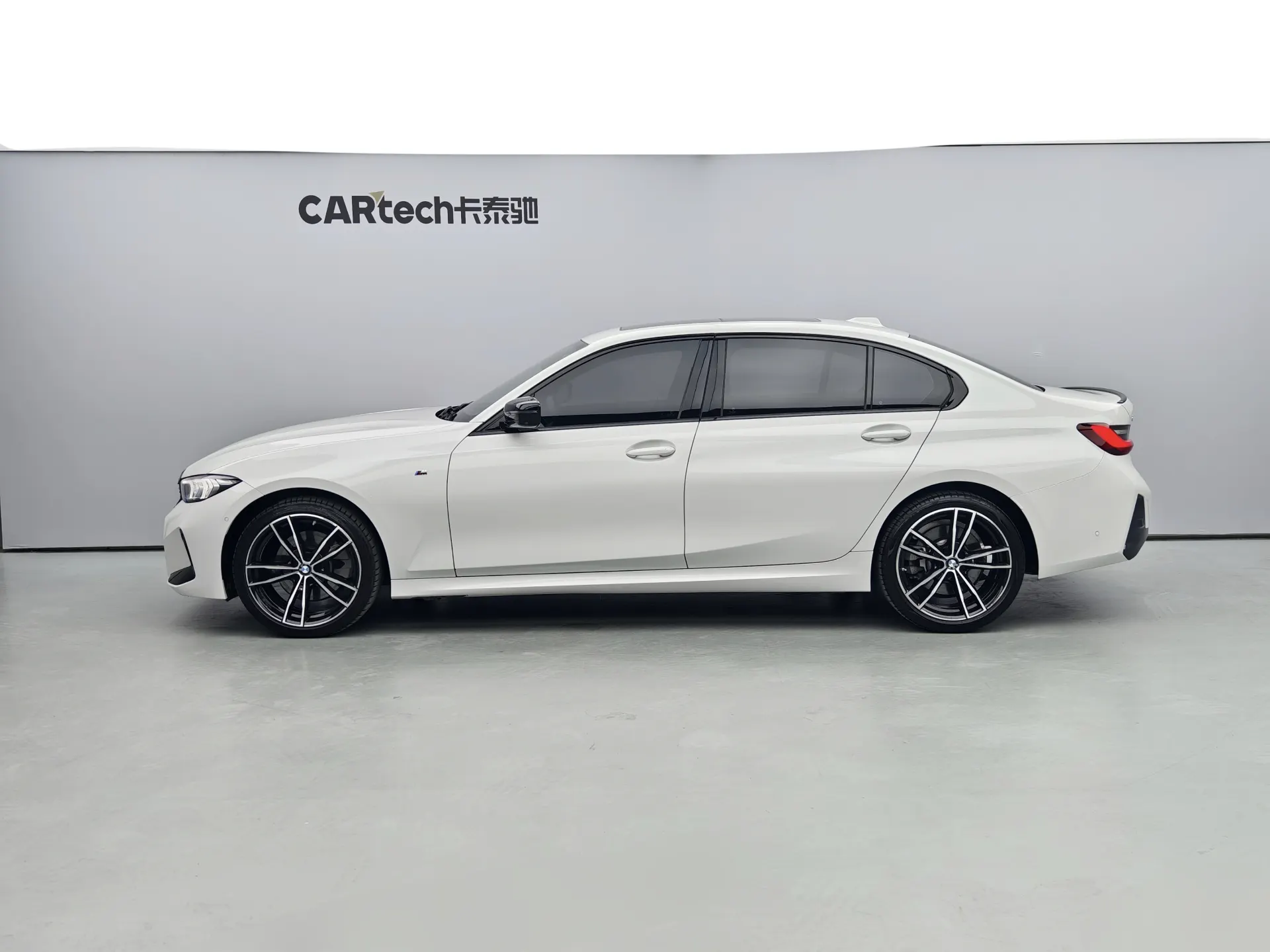 BMW 330Li, 2024 все фото