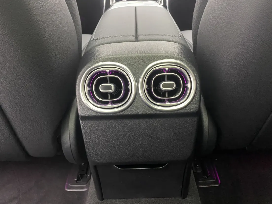 Mercedes-Benz C 260 L, 2024 24