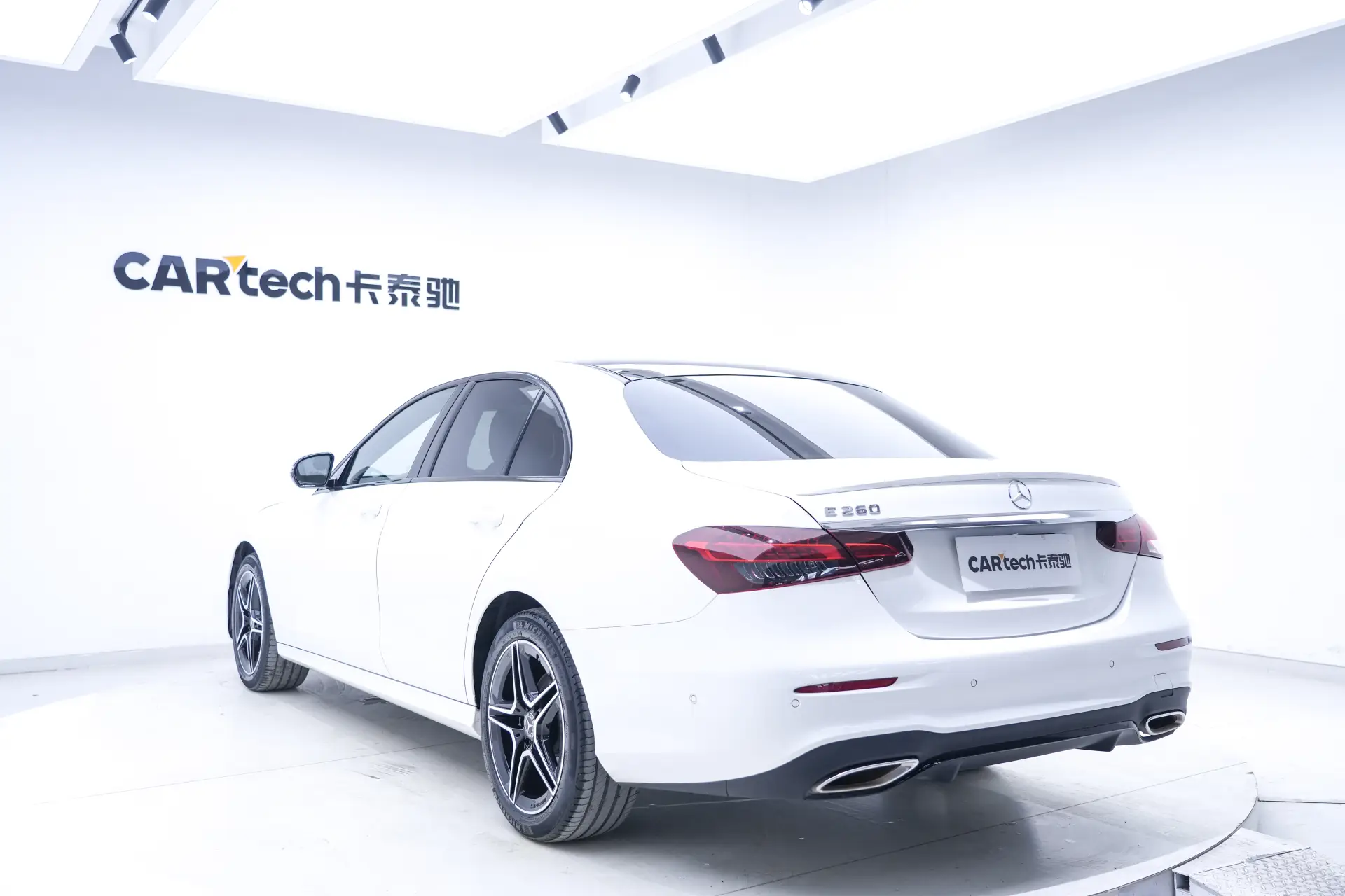 Mercedes-Benz E 260, 2020 7